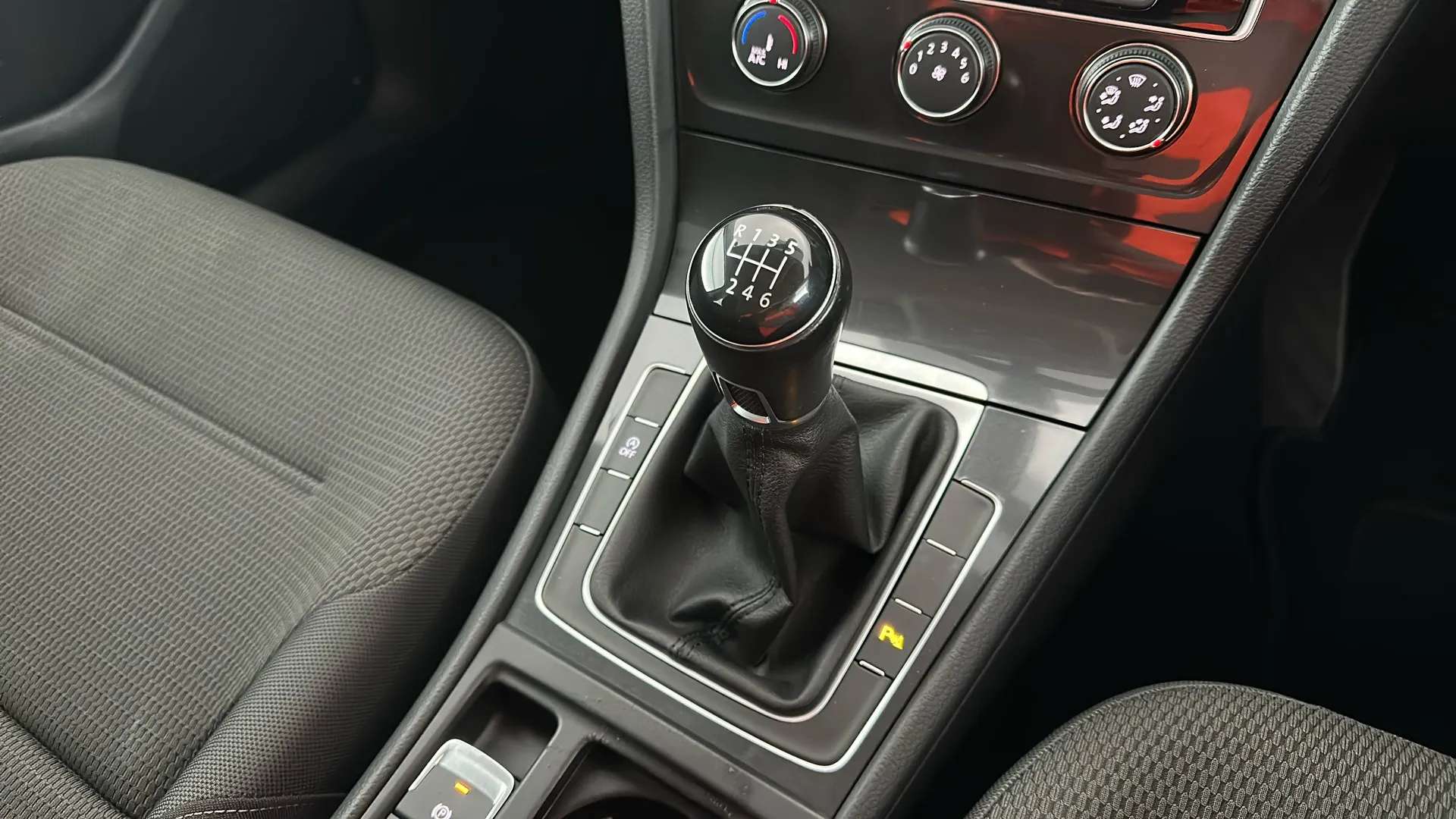 2017 VOLKSWAGEN GOLF 2017 VOLKSWAGEN GOLF