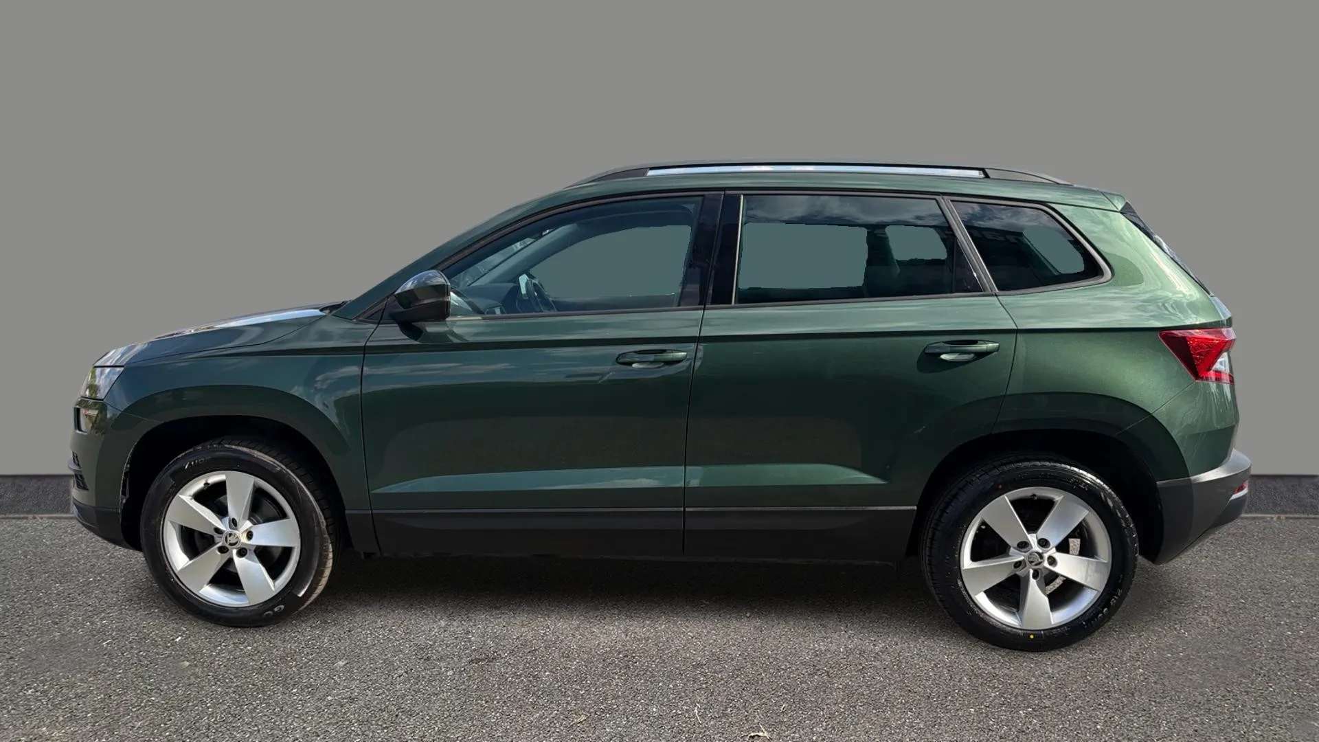 A 2021 SKODA KAROQ 1.0 TSI 110 SE A 2021 SKODA KAROQ 1.0 TSI 110 SE