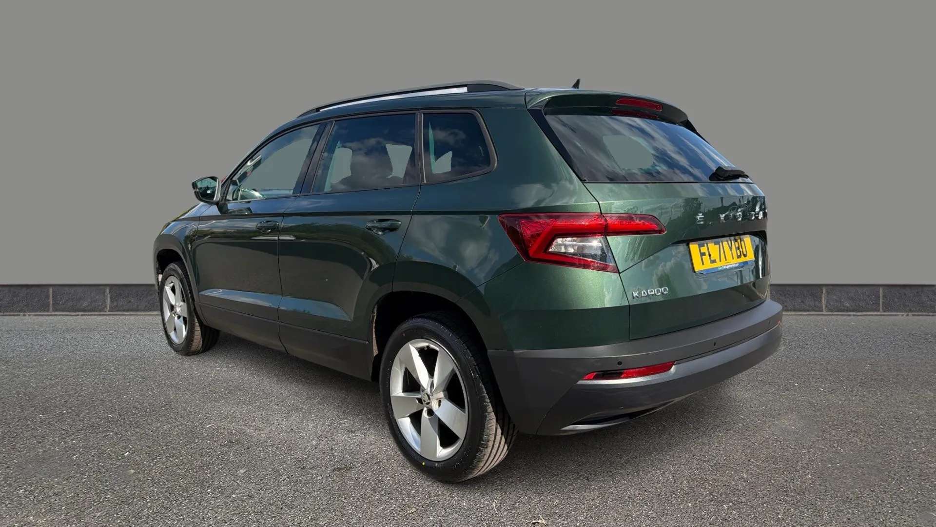 A 2021 SKODA KAROQ 1.0 TSI 110 SE A 2021 SKODA KAROQ 1.0 TSI 110 SE