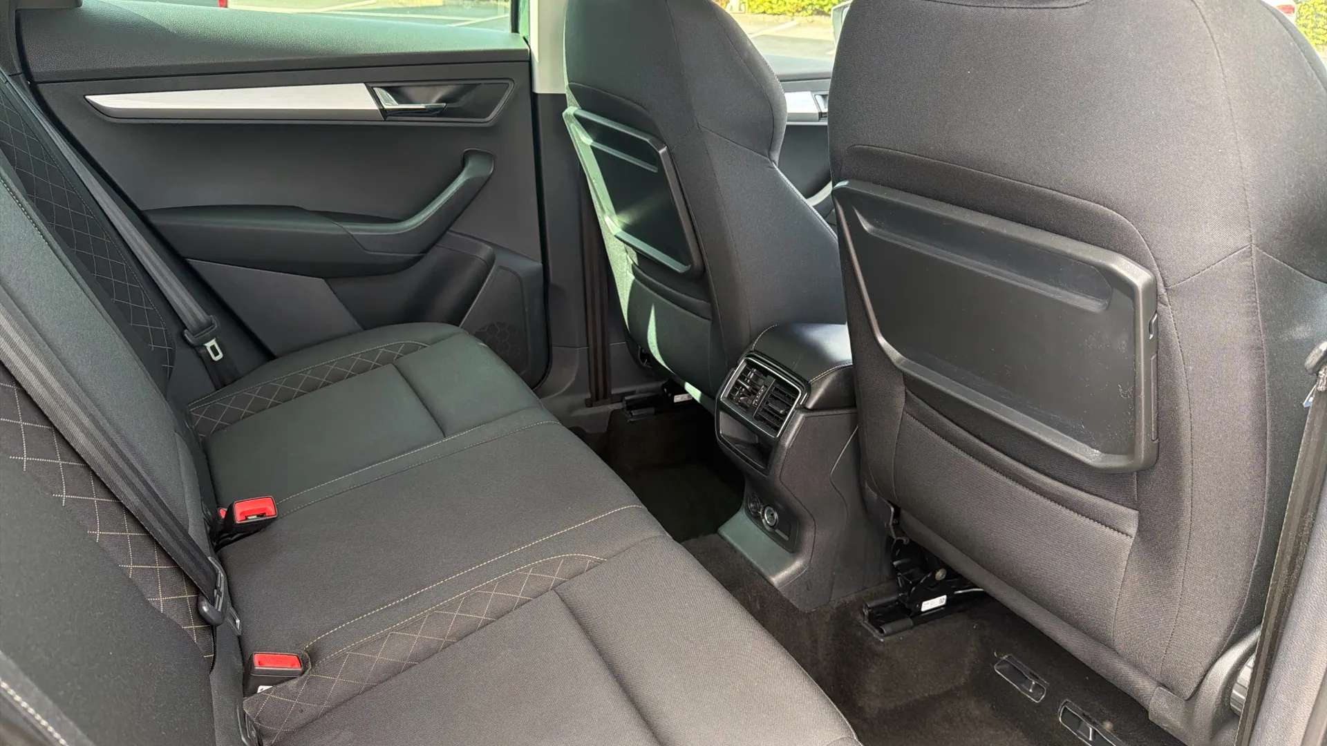 2021 SKODA KAROQ 2021 SKODA KAROQ