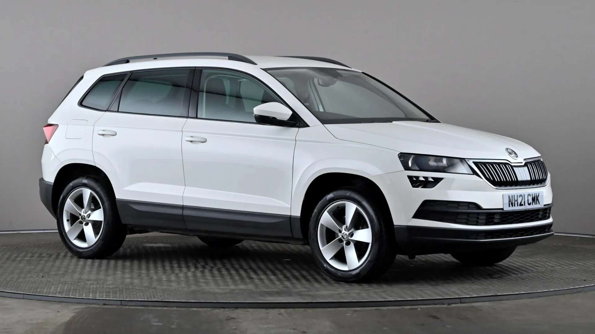A 2021 SKODA KAROQ 1.0 TSI 110 SE A 2021 SKODA KAROQ 1.0 TSI 110 SE