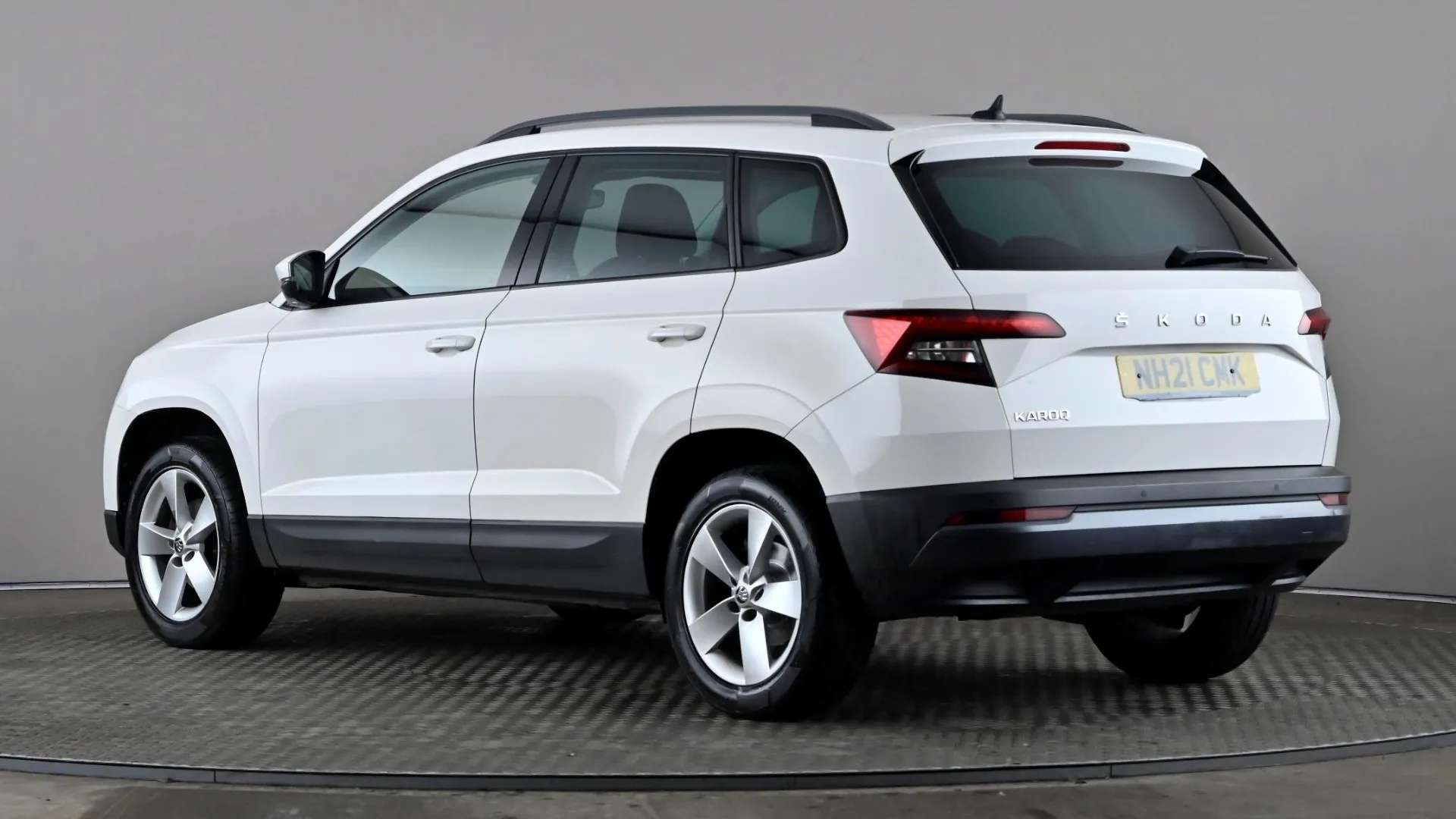 A 2021 SKODA KAROQ 1.0 TSI 110 SE A 2021 SKODA KAROQ 1.0 TSI 110 SE