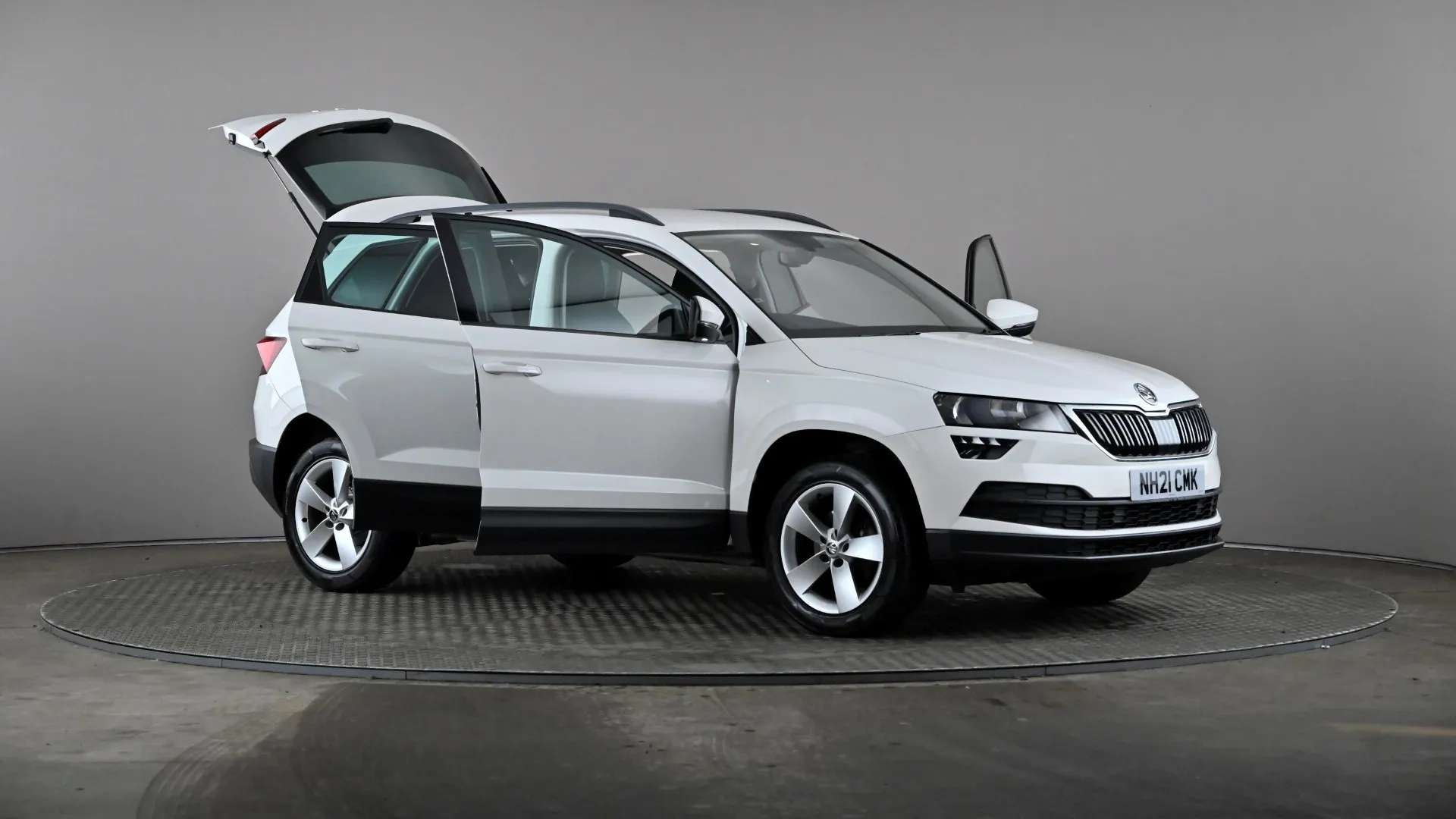2021 SKODA KAROQ 2021 SKODA KAROQ
