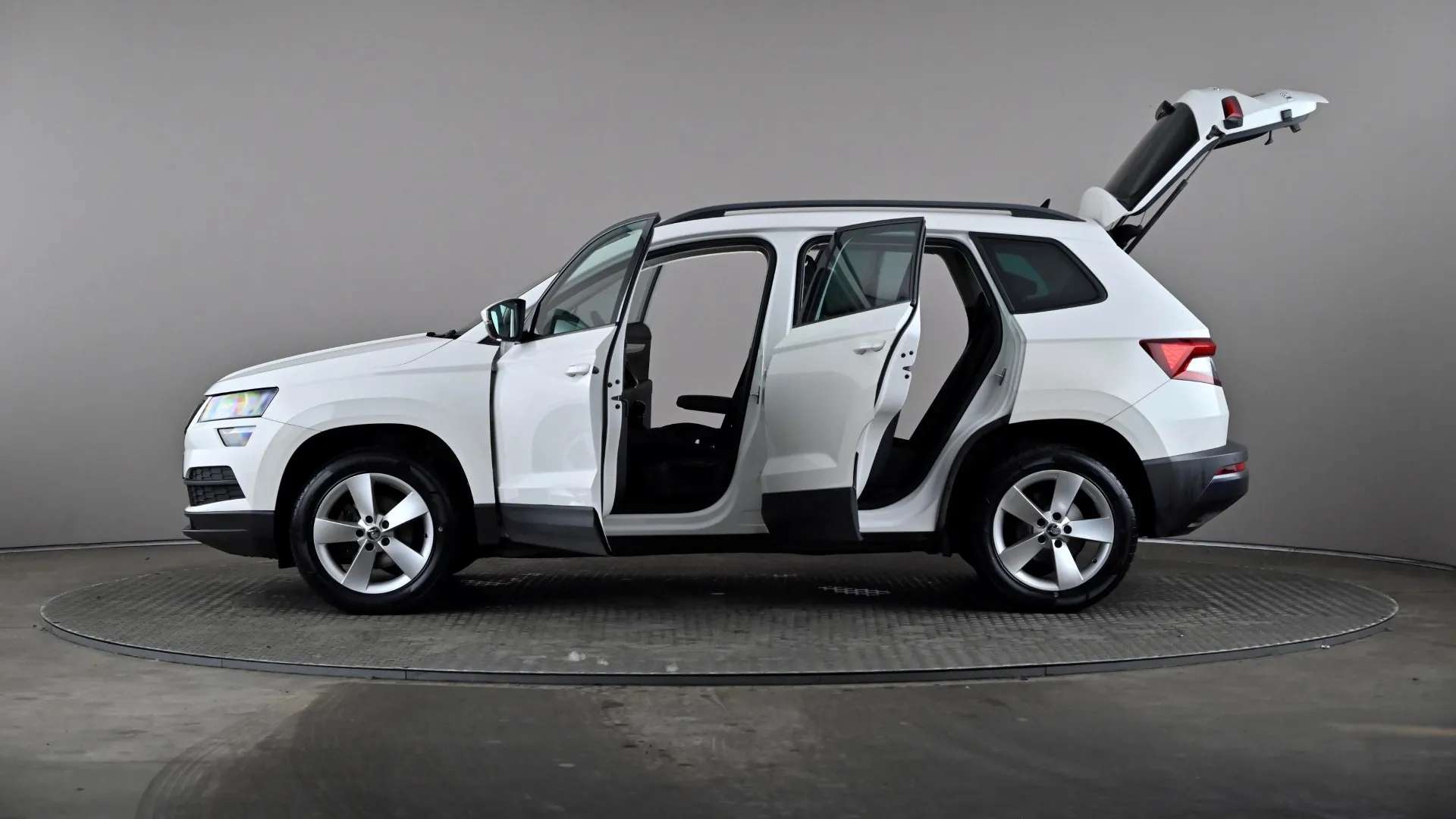 2021 SKODA KAROQ 2021 SKODA KAROQ