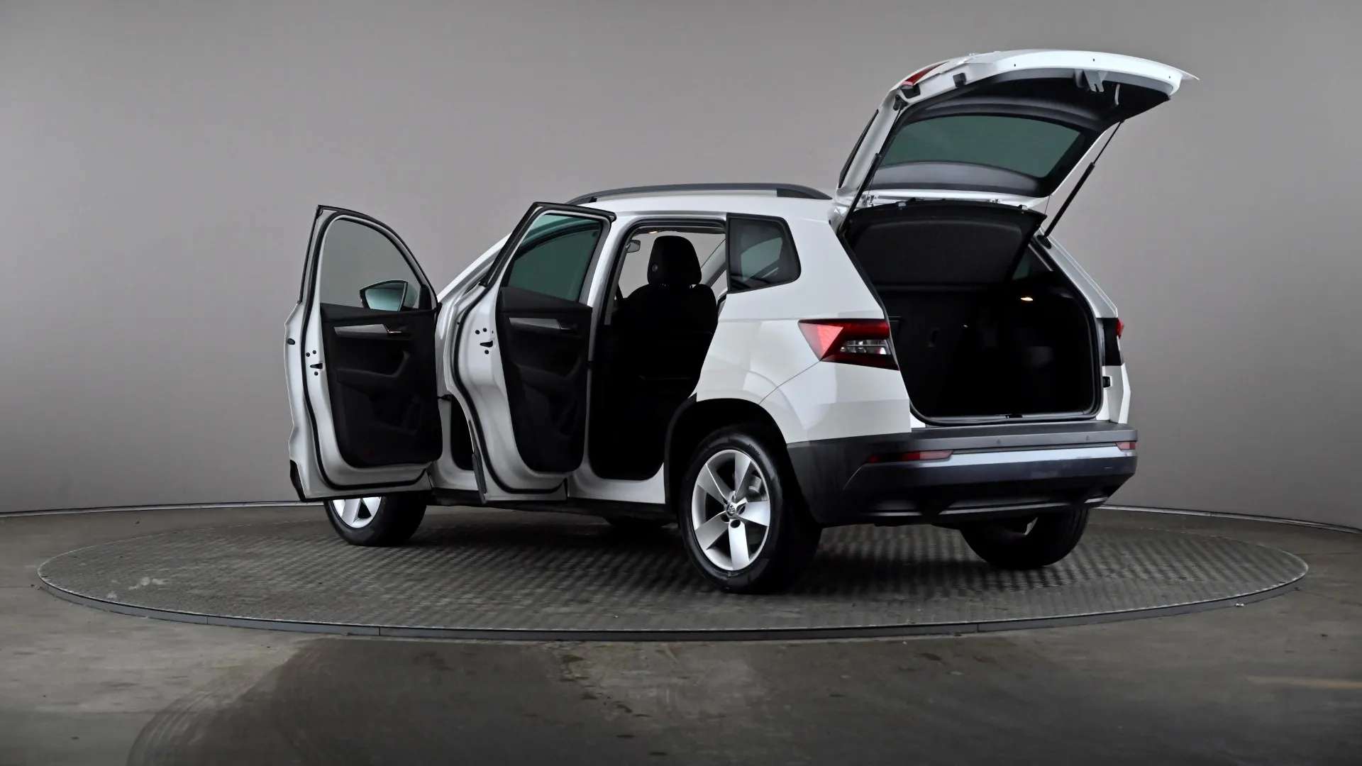 2021 SKODA KAROQ 2021 SKODA KAROQ
