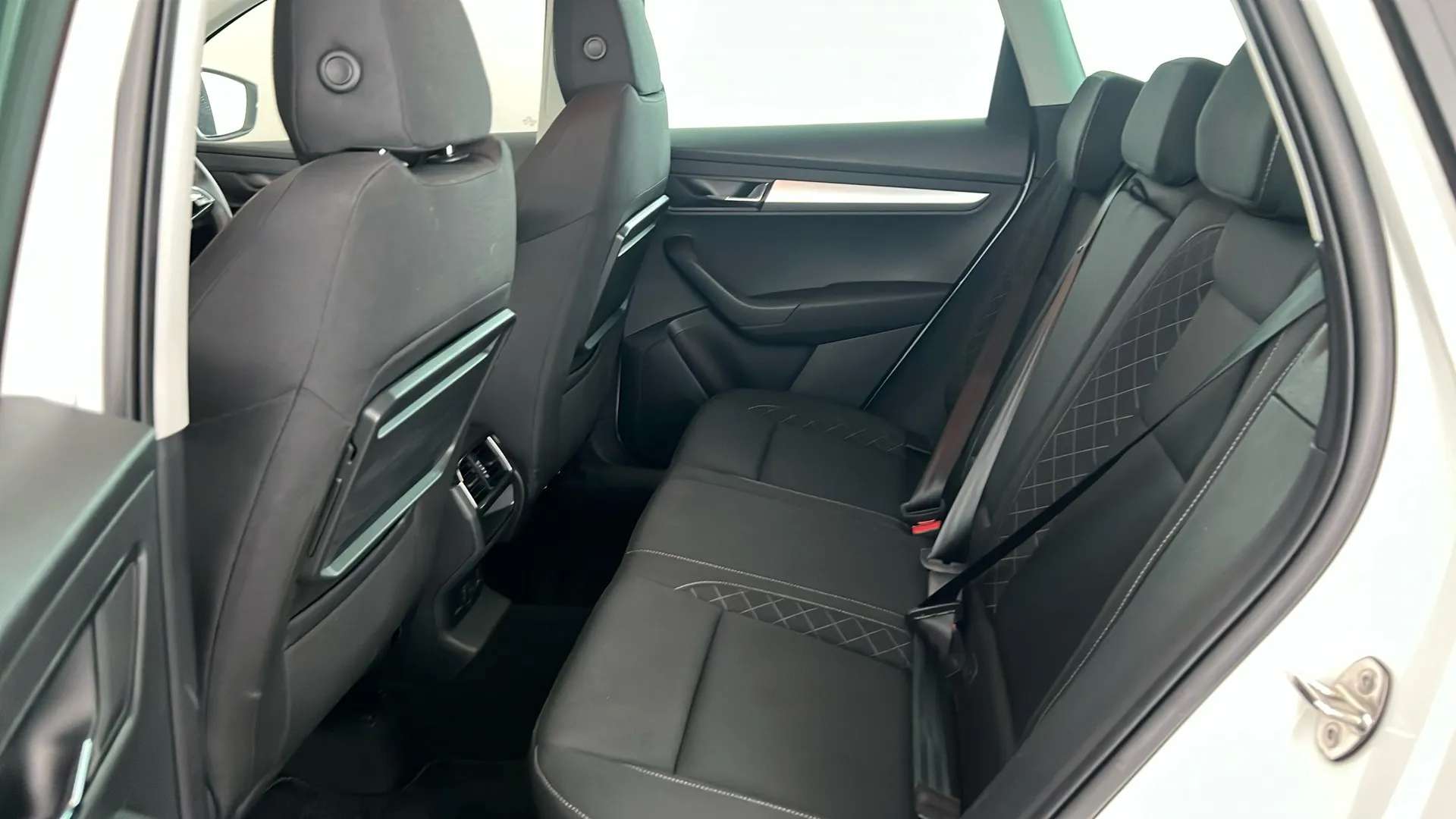 2021 SKODA KAROQ 2021 SKODA KAROQ