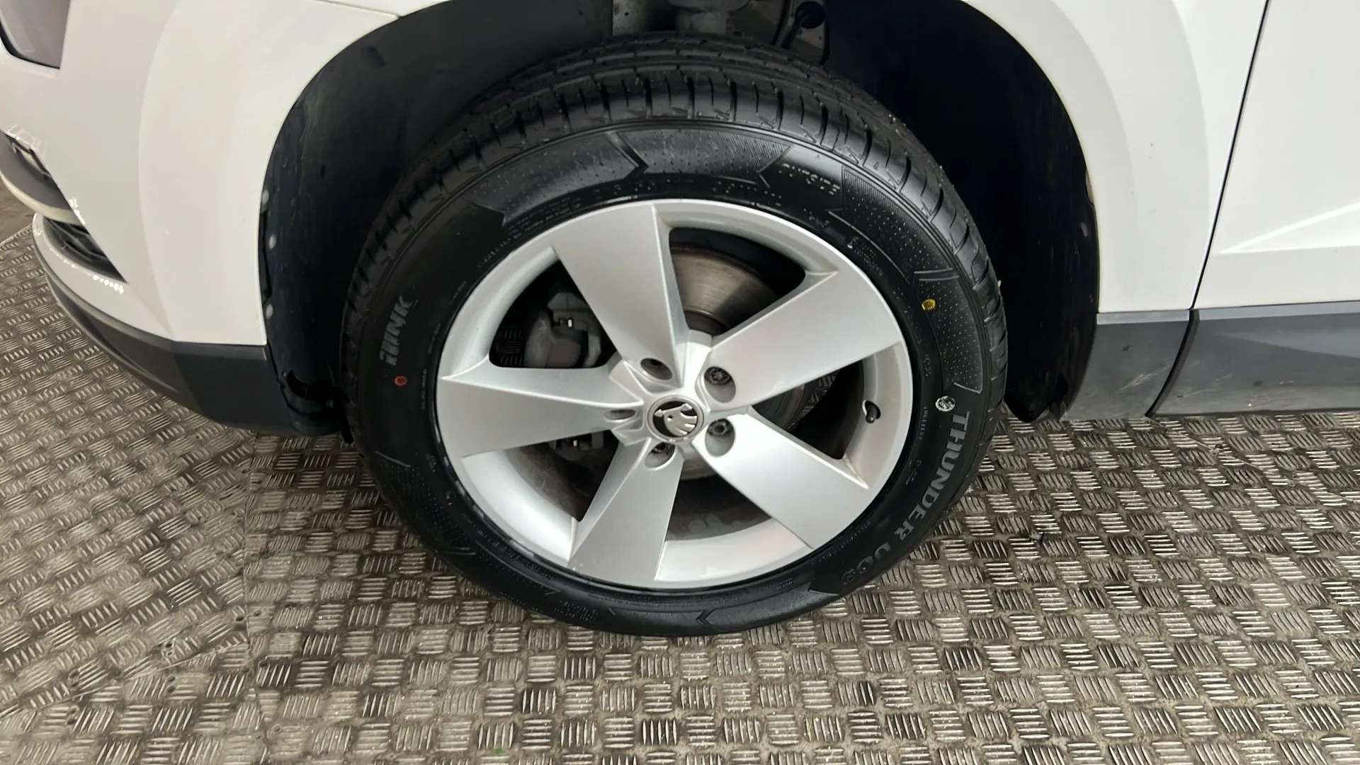 2021 SKODA KAROQ 2021 SKODA KAROQ
