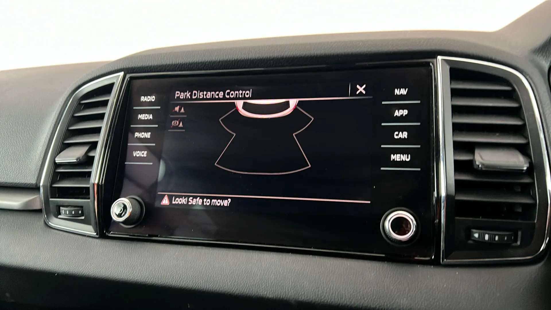 2021 SKODA KAROQ 2021 SKODA KAROQ