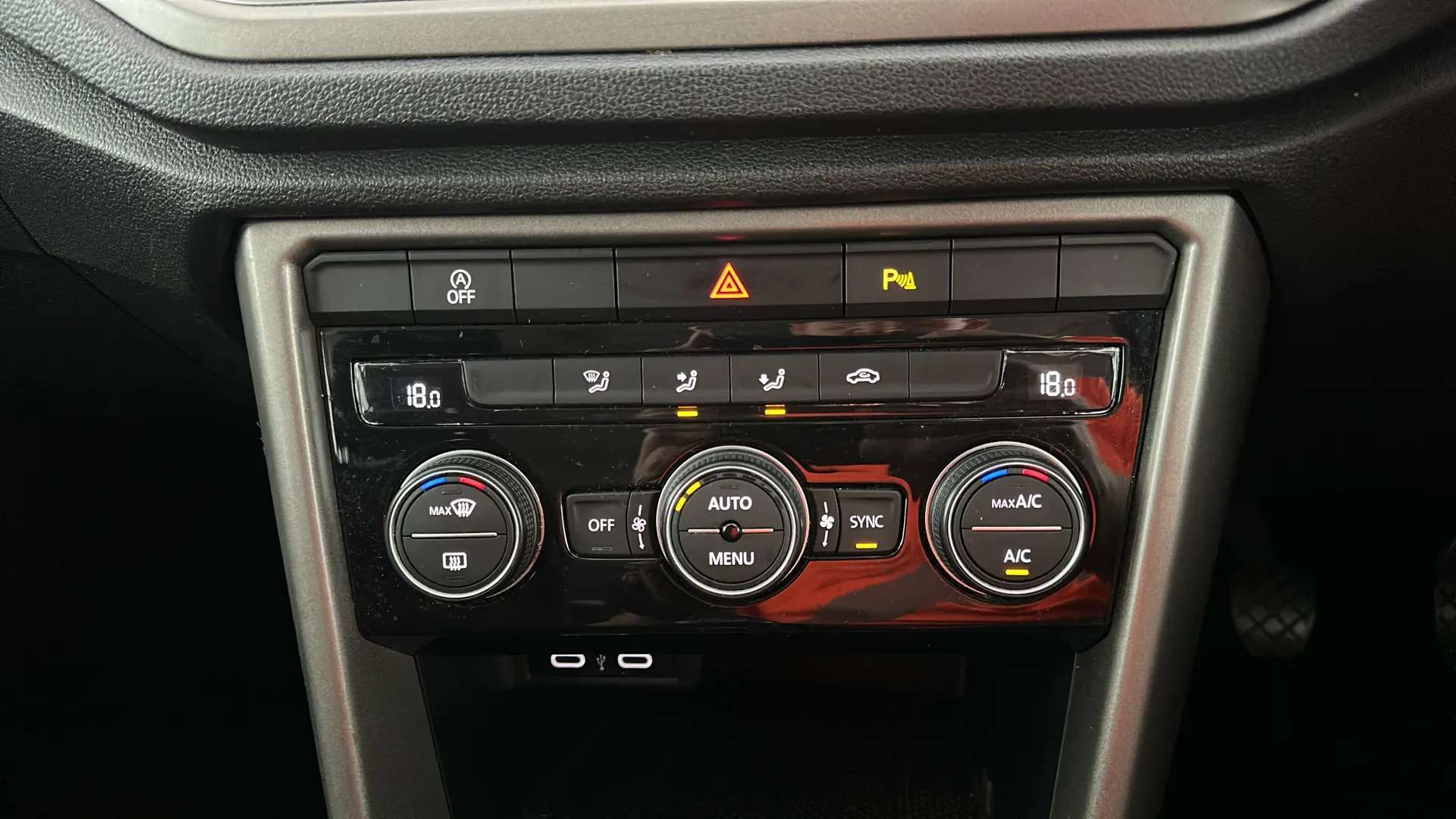 2021 VOLKSWAGEN T-ROC 2021 VOLKSWAGEN T-ROC