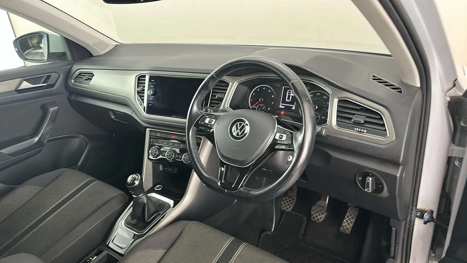 2021 VOLKSWAGEN T-ROC 2021 VOLKSWAGEN T-ROC