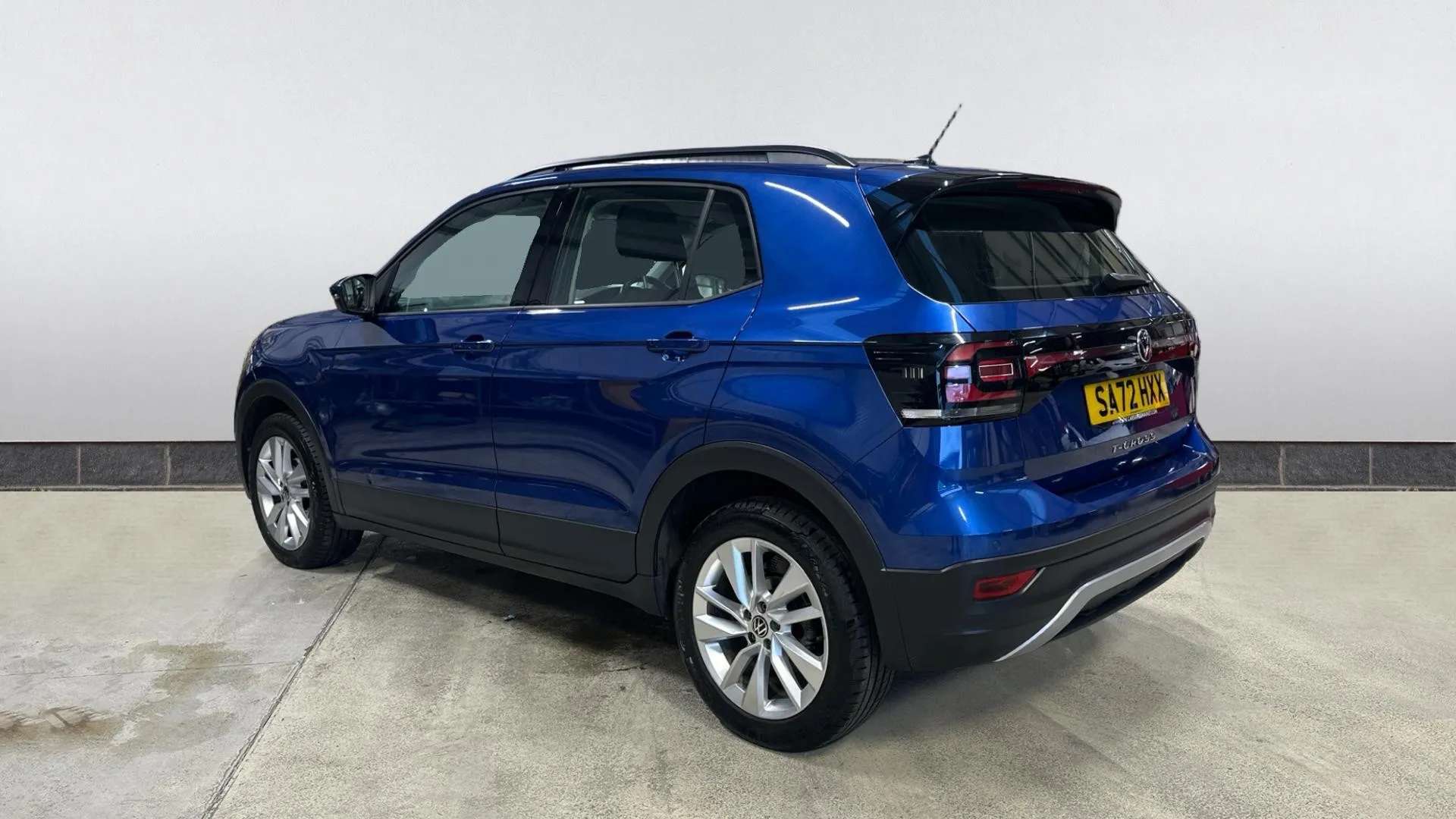 A 2022 VOLKSWAGEN T-CROSS 1.0 TSI 110 SE A 2022 VOLKSWAGEN T-CROSS 1.0 TSI 110 SE