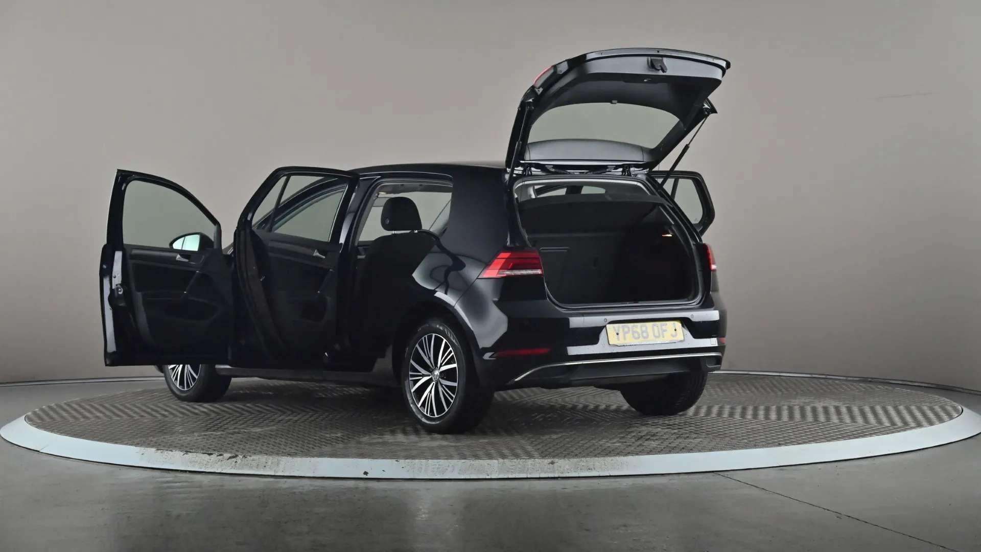 2018 VOLKSWAGEN GOLF 2018 VOLKSWAGEN GOLF