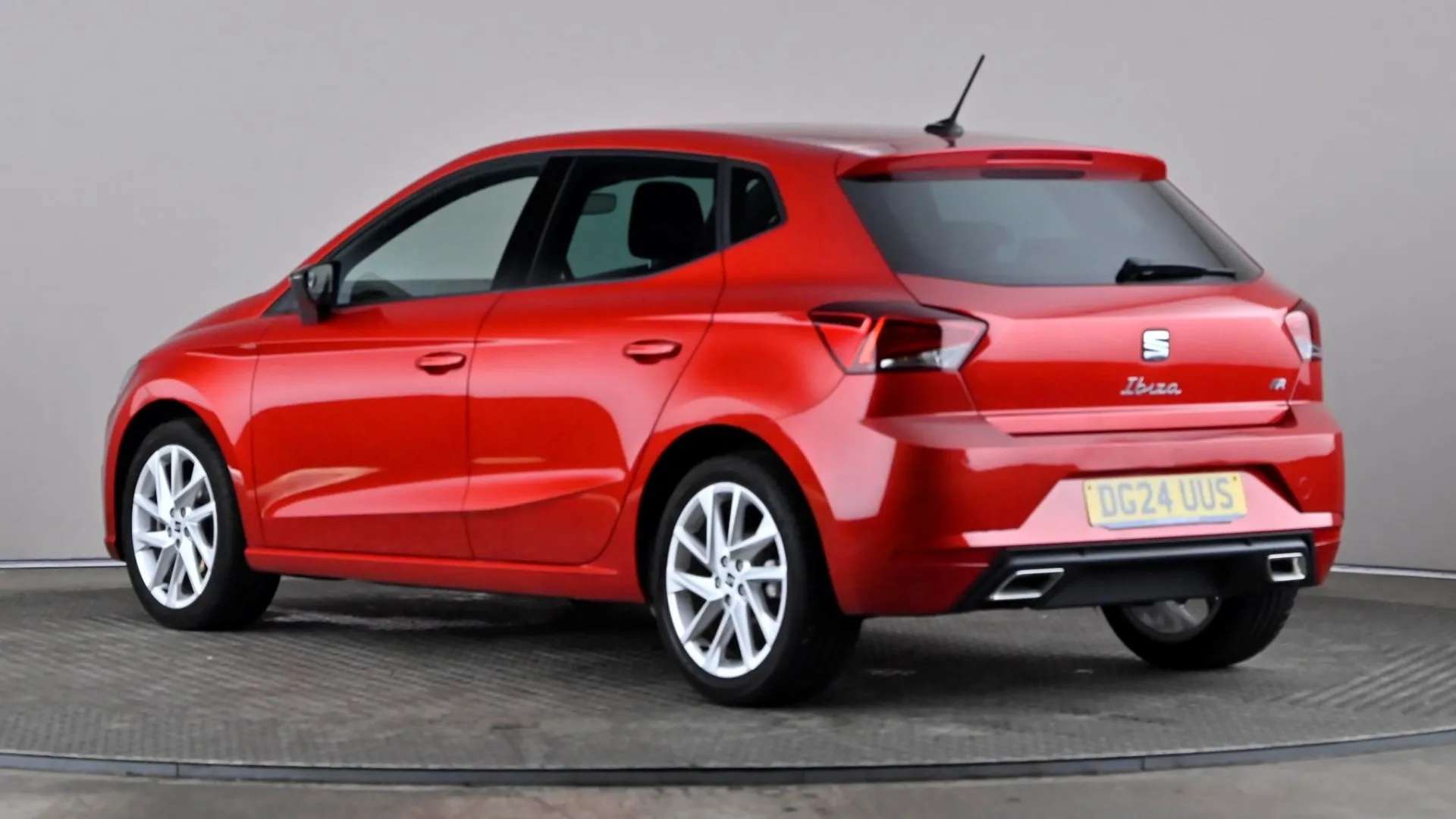 A 2024 SEAT IBIZA 1.0 TSI 115 FR A 2024 SEAT IBIZA 1.0 TSI 115 FR