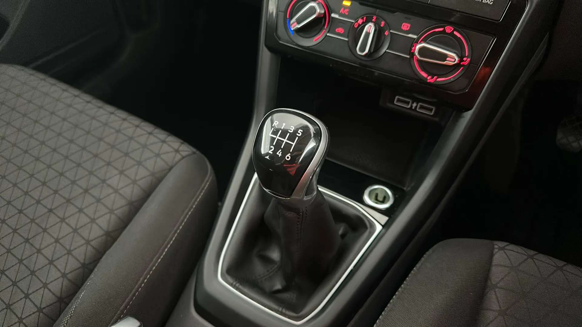 2020 VOLKSWAGEN T-CROSS 2020 VOLKSWAGEN T-CROSS