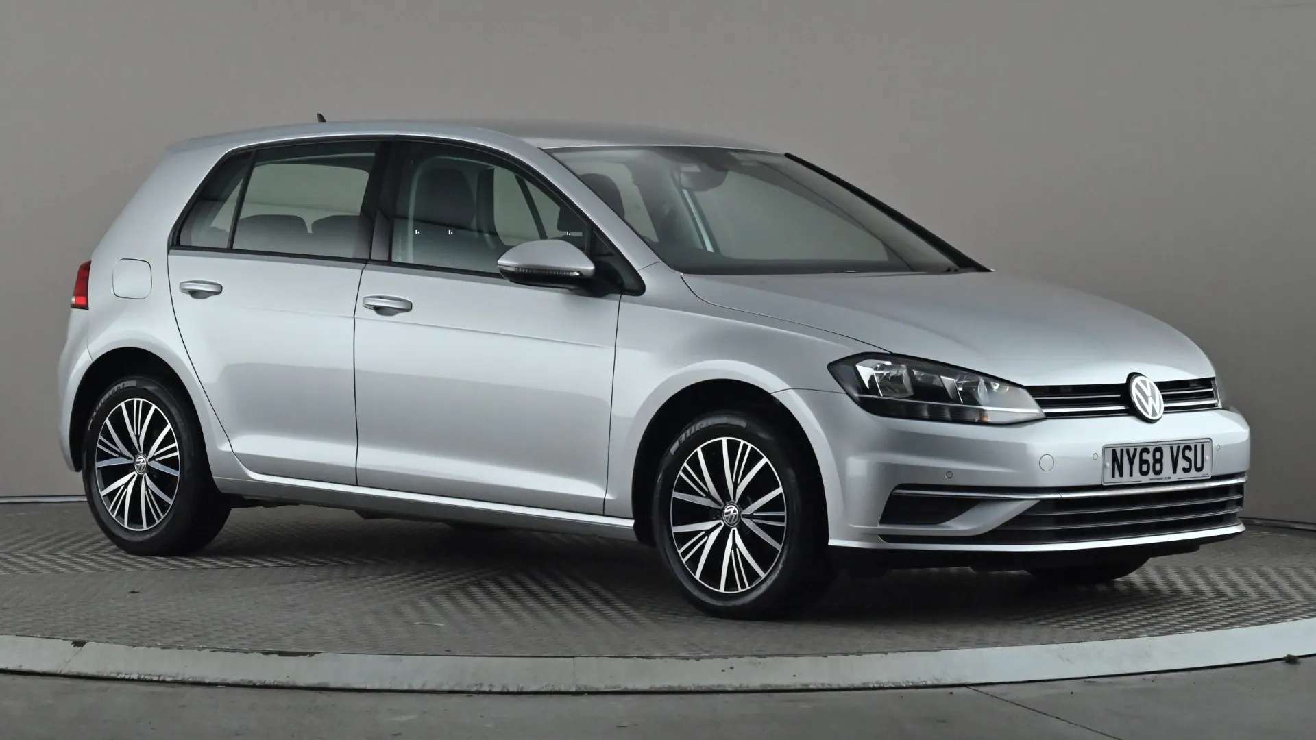Check out this Volkswagen Golf 2019 Petrol Manual
