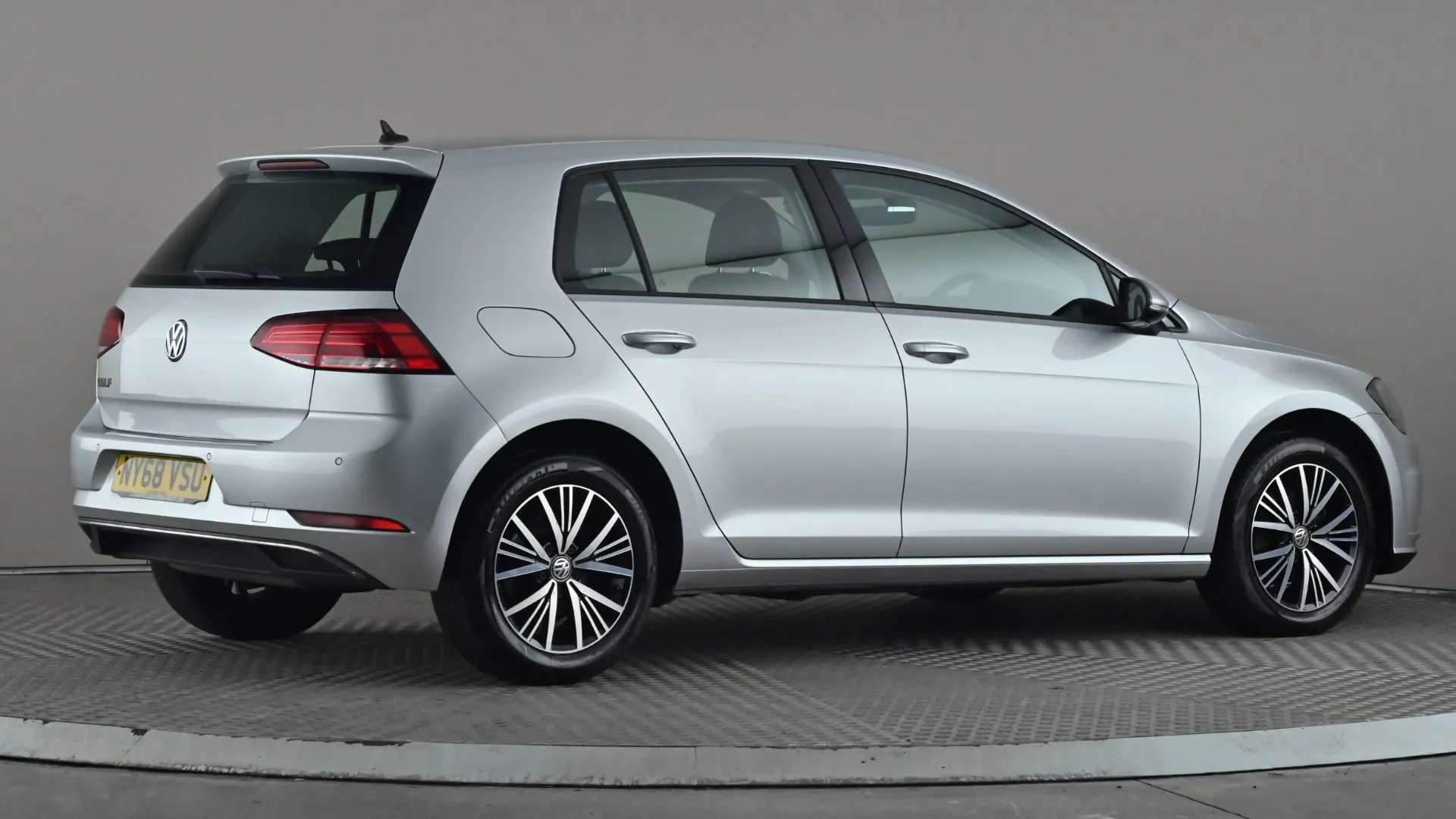 2019 VOLKSWAGEN GOLF 2019 VOLKSWAGEN GOLF