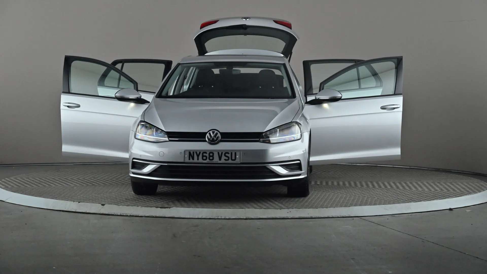 2019 VOLKSWAGEN GOLF 2019 VOLKSWAGEN GOLF