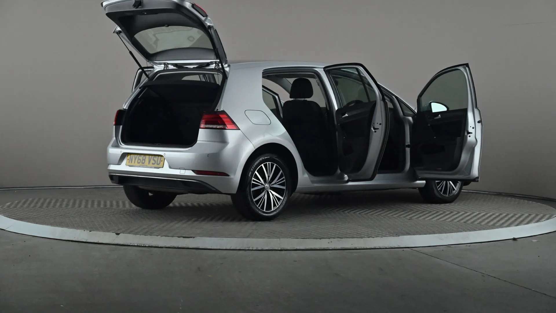 2019 VOLKSWAGEN GOLF 2019 VOLKSWAGEN GOLF