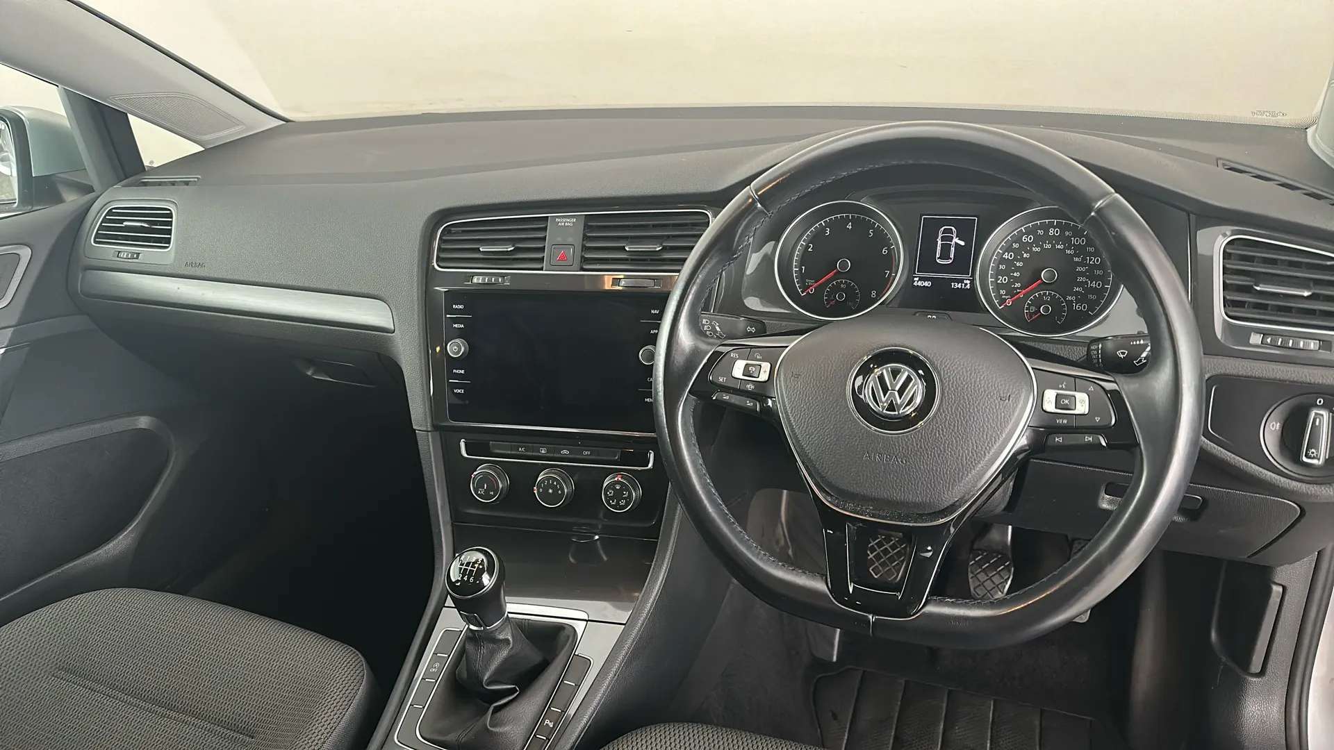 2019 VOLKSWAGEN GOLF 2019 VOLKSWAGEN GOLF