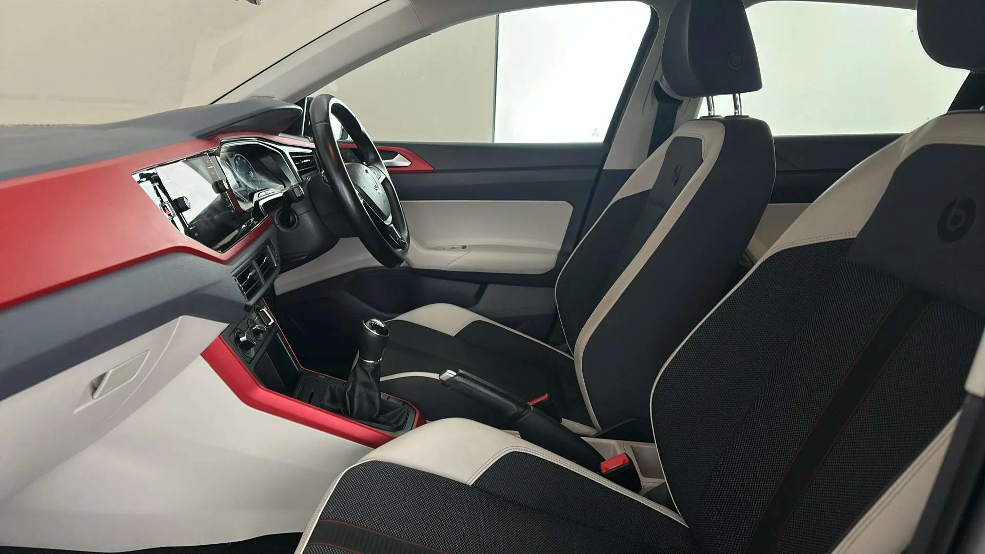 2019 VOLKSWAGEN POLO 2019 VOLKSWAGEN POLO