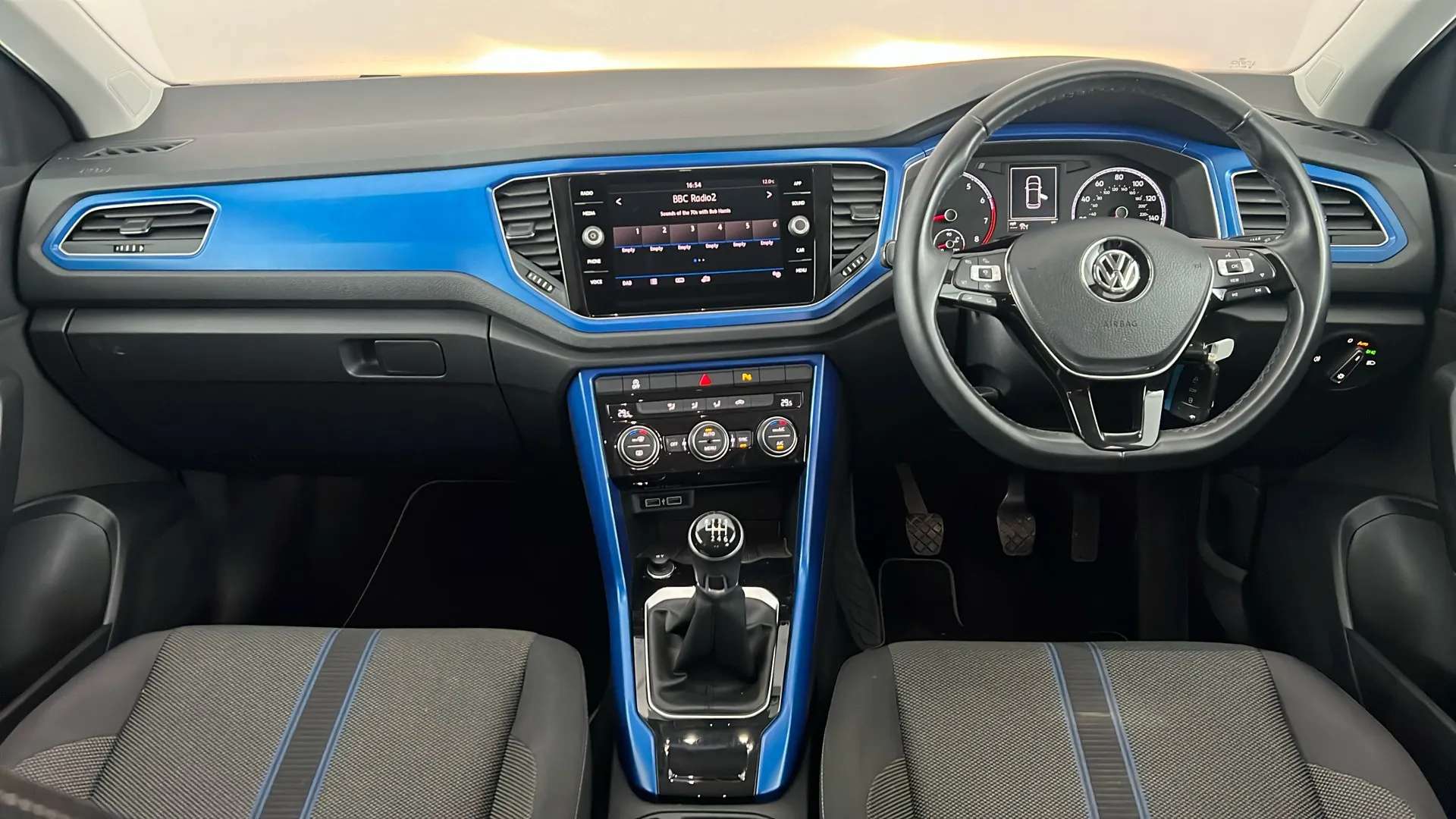 2020 VOLKSWAGEN T-ROC 2020 VOLKSWAGEN T-ROC