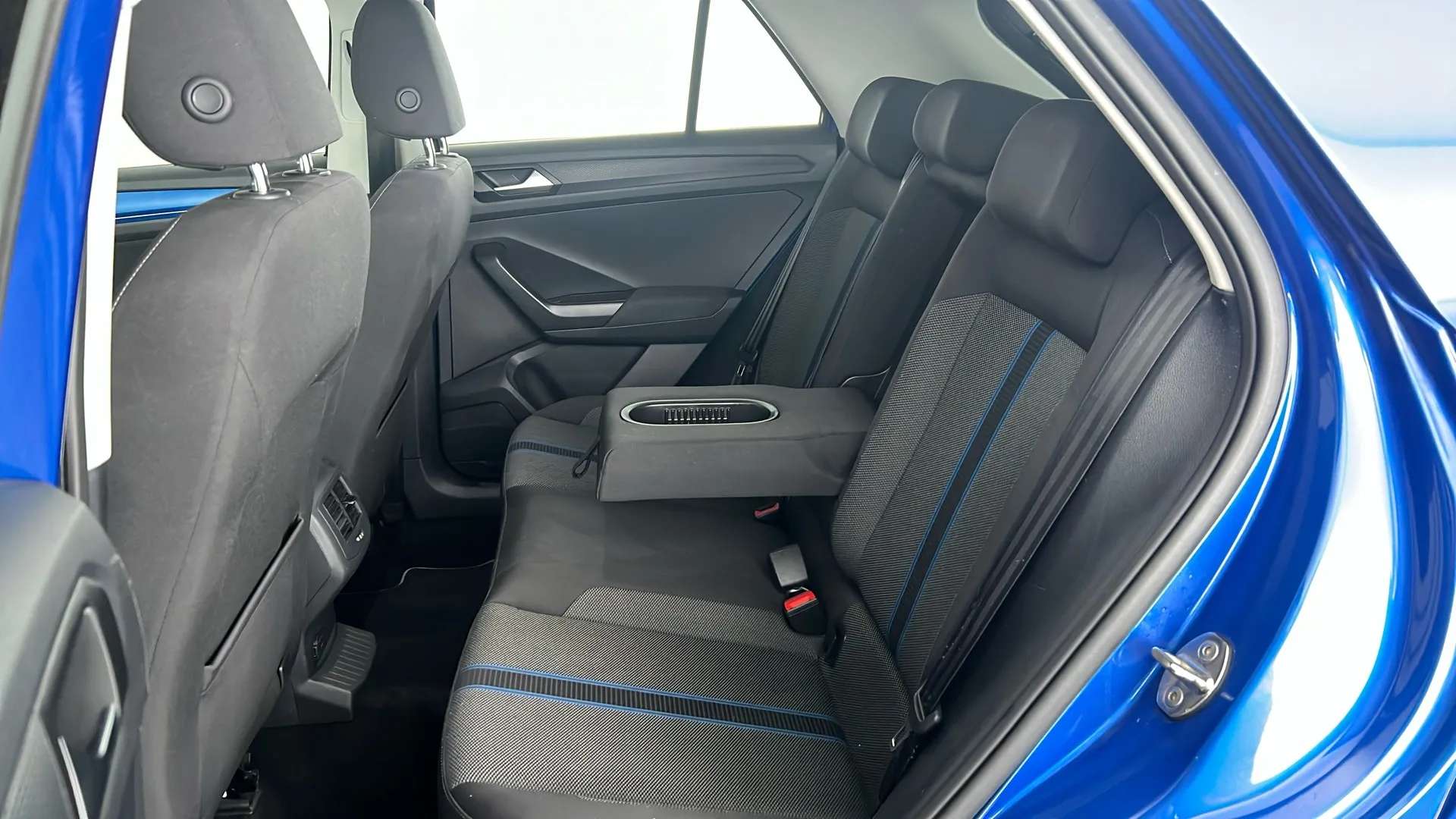 2020 VOLKSWAGEN T-ROC 2020 VOLKSWAGEN T-ROC