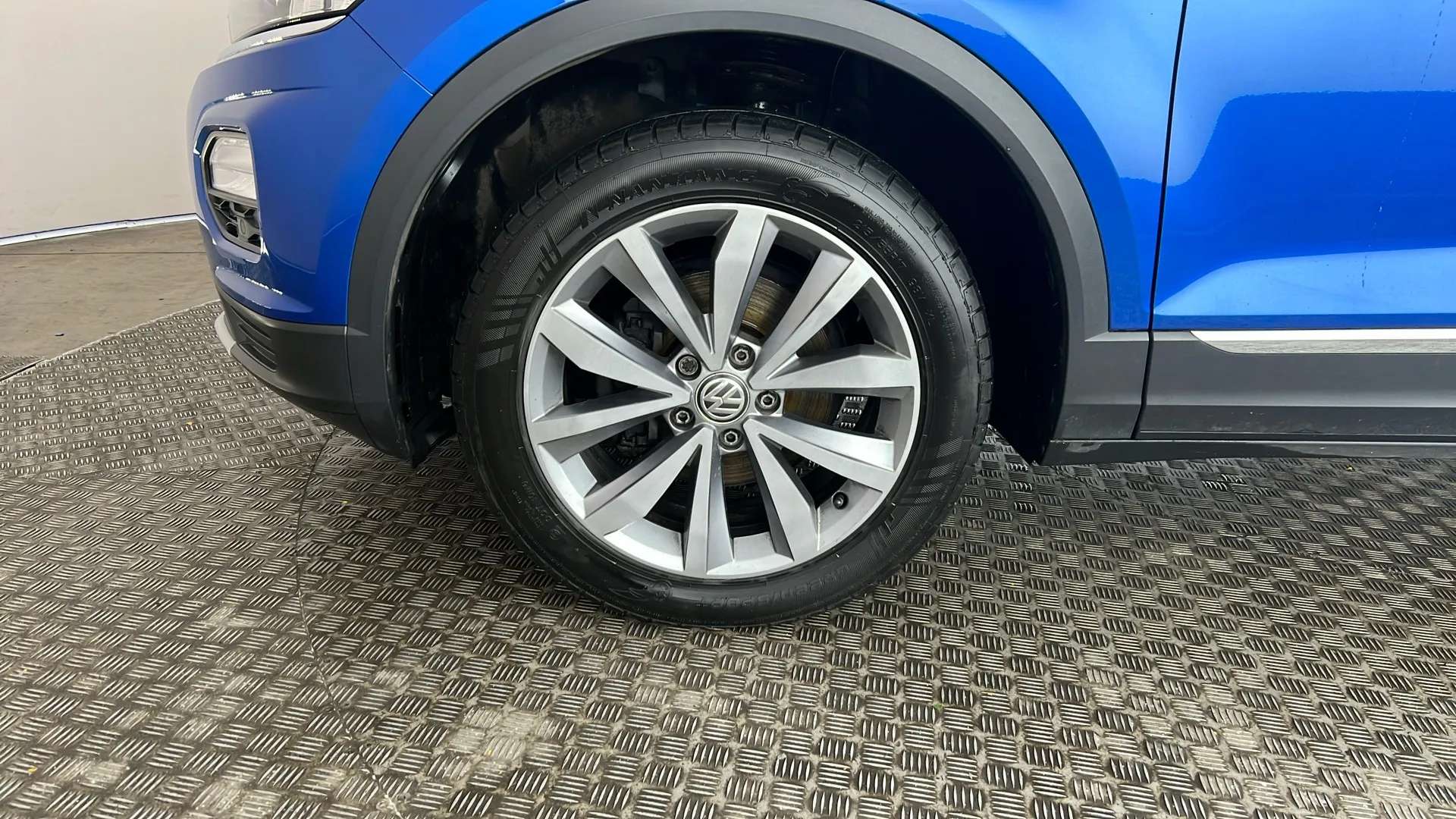 2020 VOLKSWAGEN T-ROC 2020 VOLKSWAGEN T-ROC