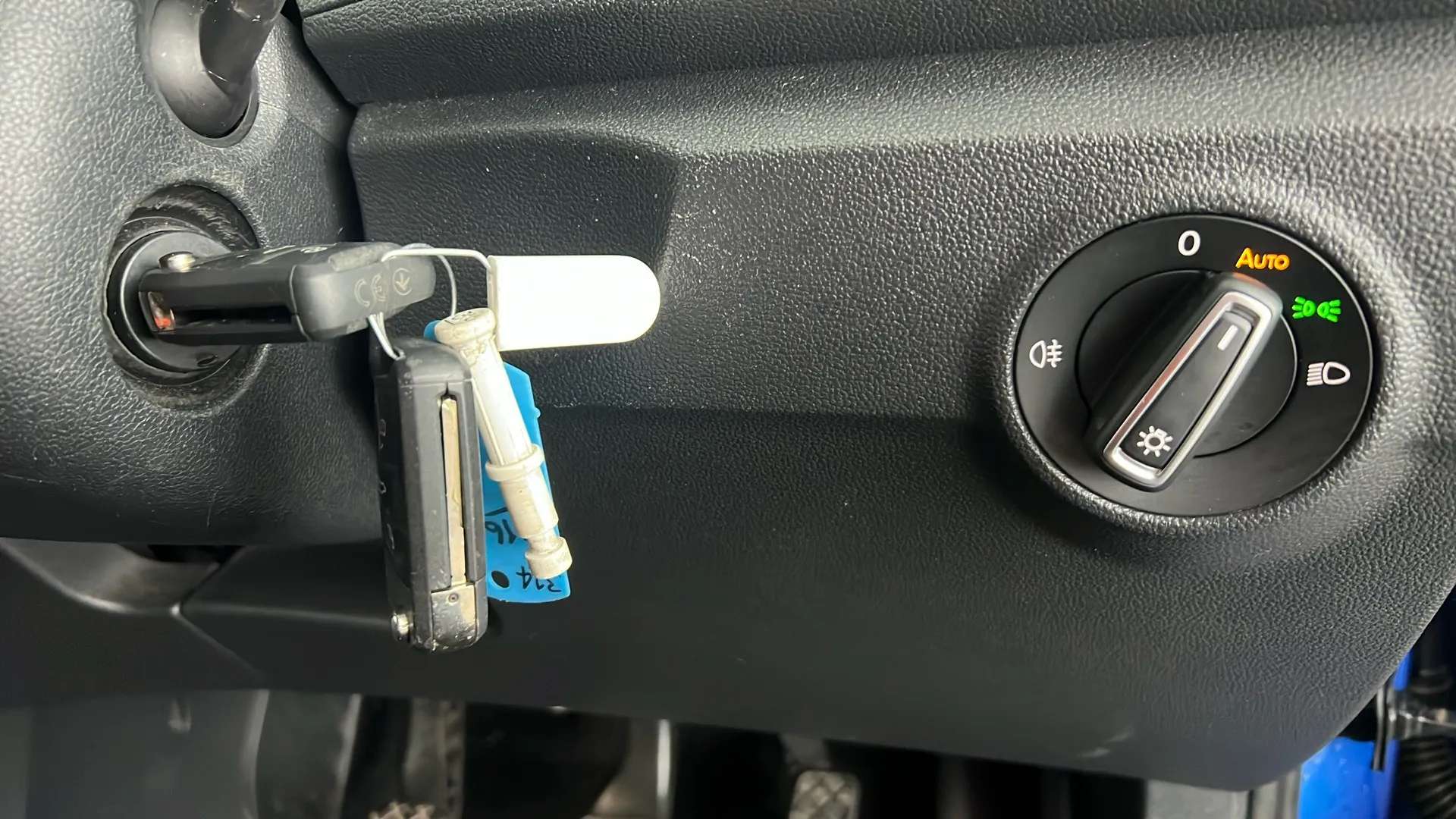 2020 VOLKSWAGEN T-ROC 2020 VOLKSWAGEN T-ROC