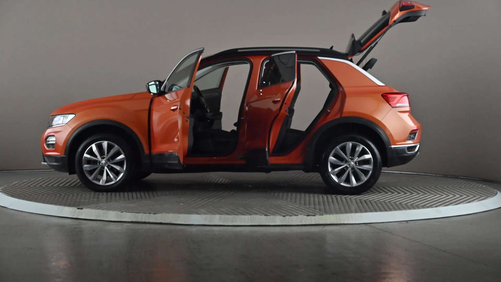 2019 VOLKSWAGEN T-ROC 2019 VOLKSWAGEN T-ROC