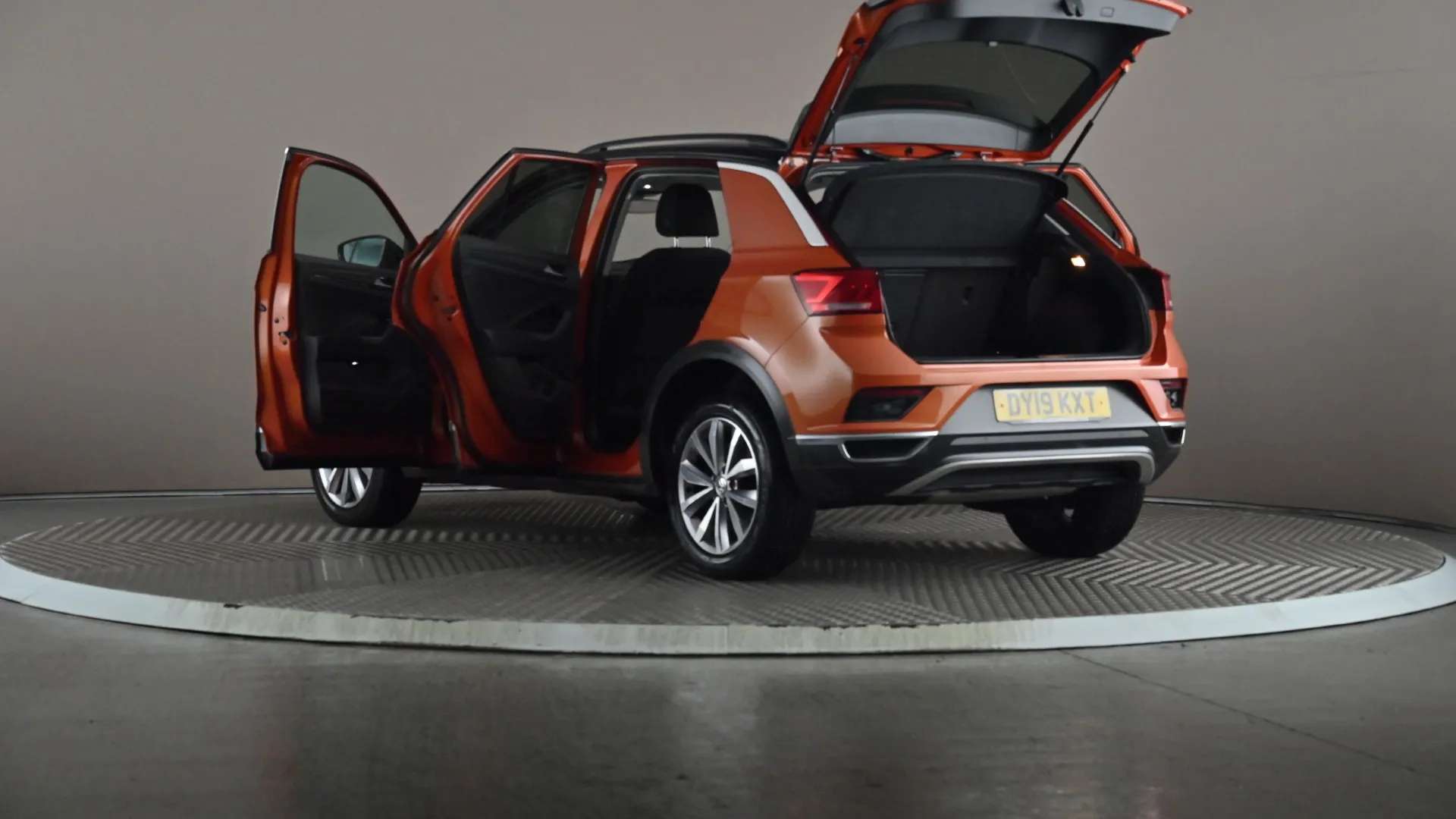 2019 VOLKSWAGEN T-ROC 2019 VOLKSWAGEN T-ROC