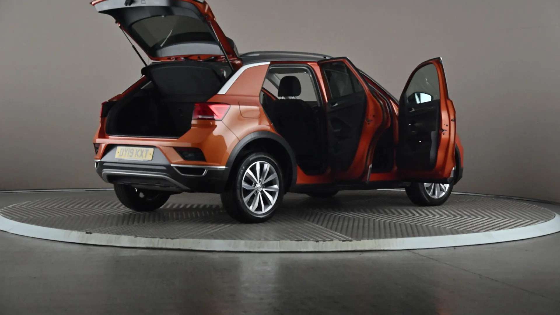2019 VOLKSWAGEN T-ROC 2019 VOLKSWAGEN T-ROC