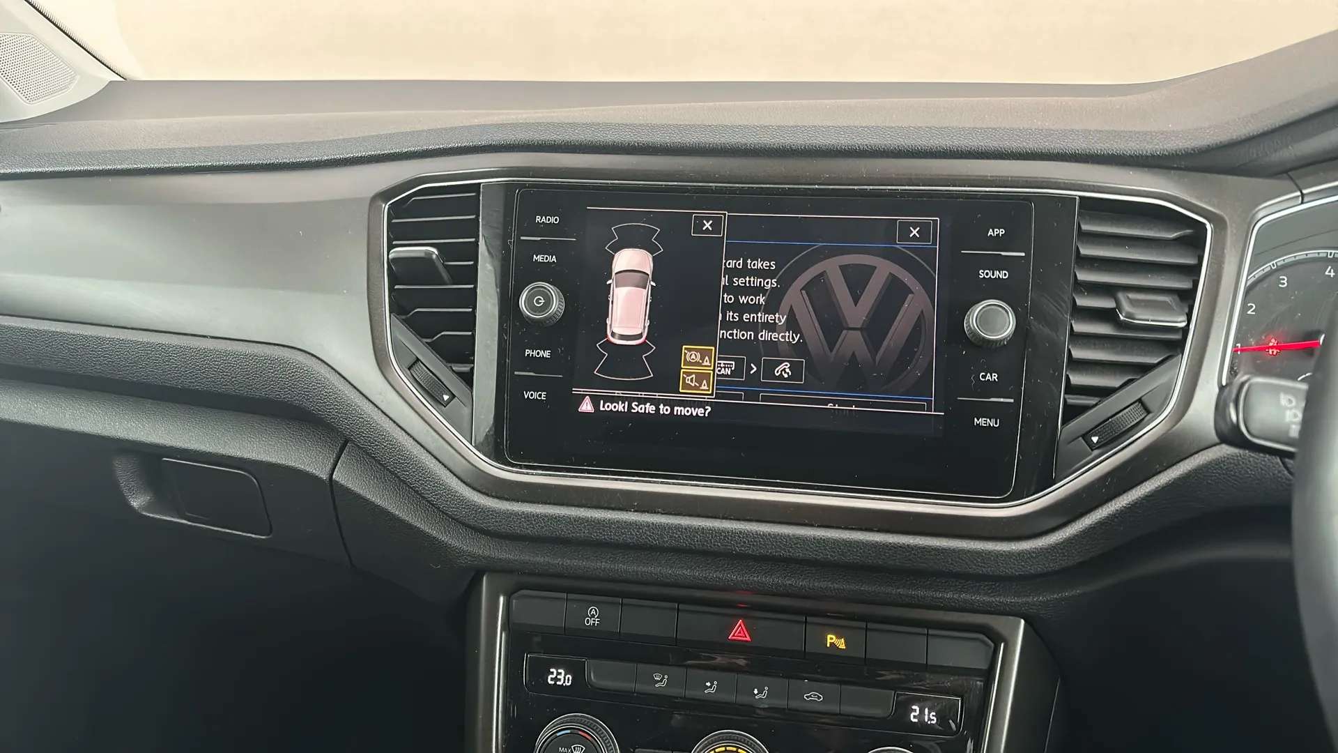 2019 VOLKSWAGEN T-ROC 2019 VOLKSWAGEN T-ROC