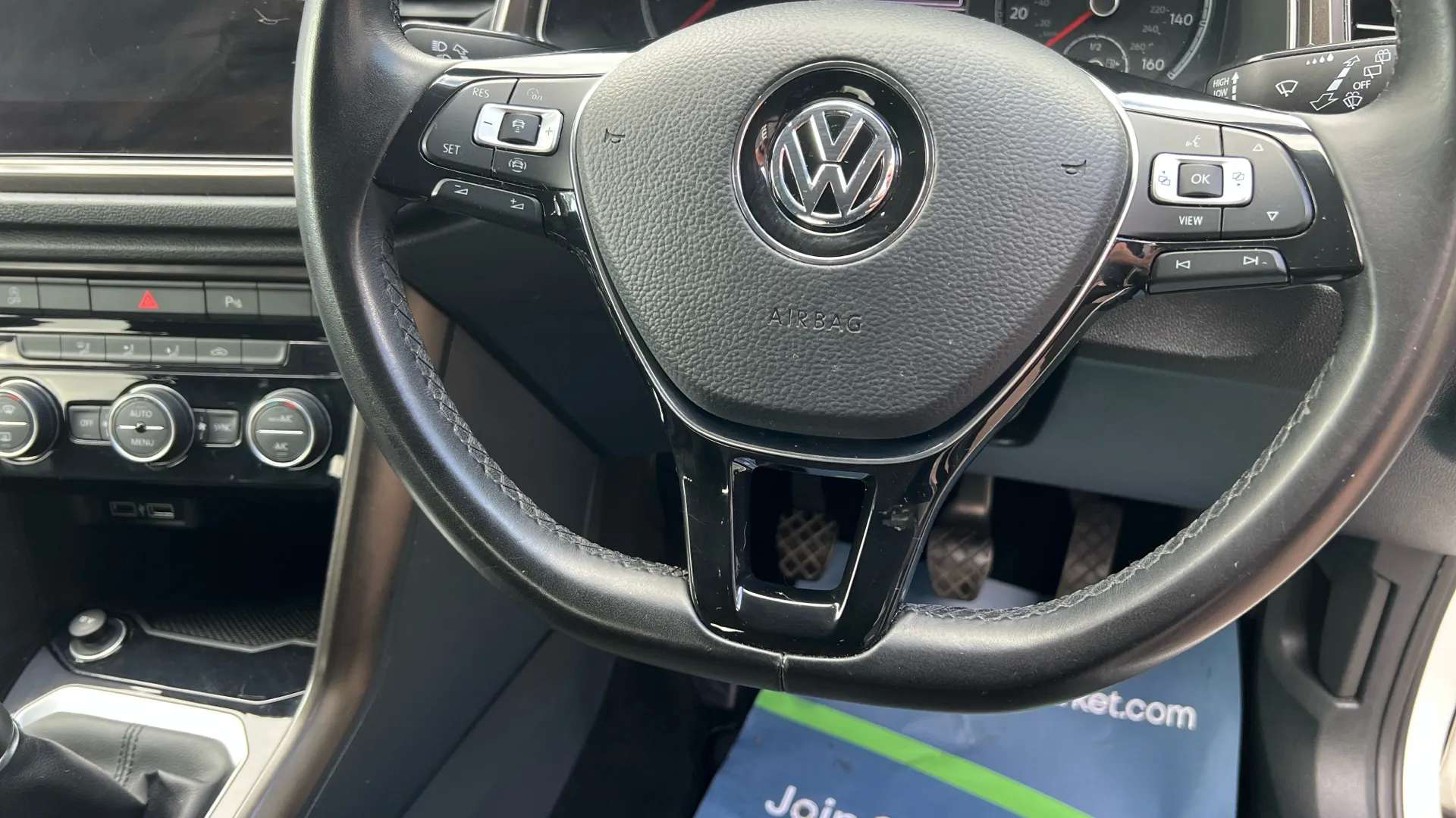 2019 VOLKSWAGEN T-ROC 2019 VOLKSWAGEN T-ROC