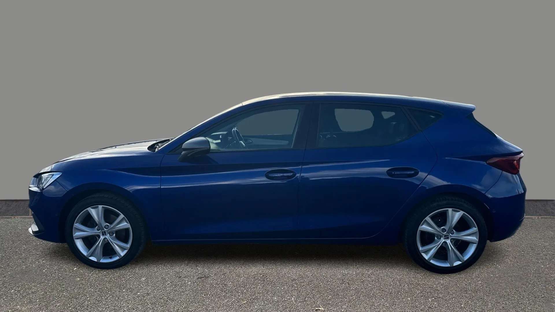 A 2020 SEAT LEON 1.0 TSI EVO FR A 2020 SEAT LEON 1.0 TSI EVO FR