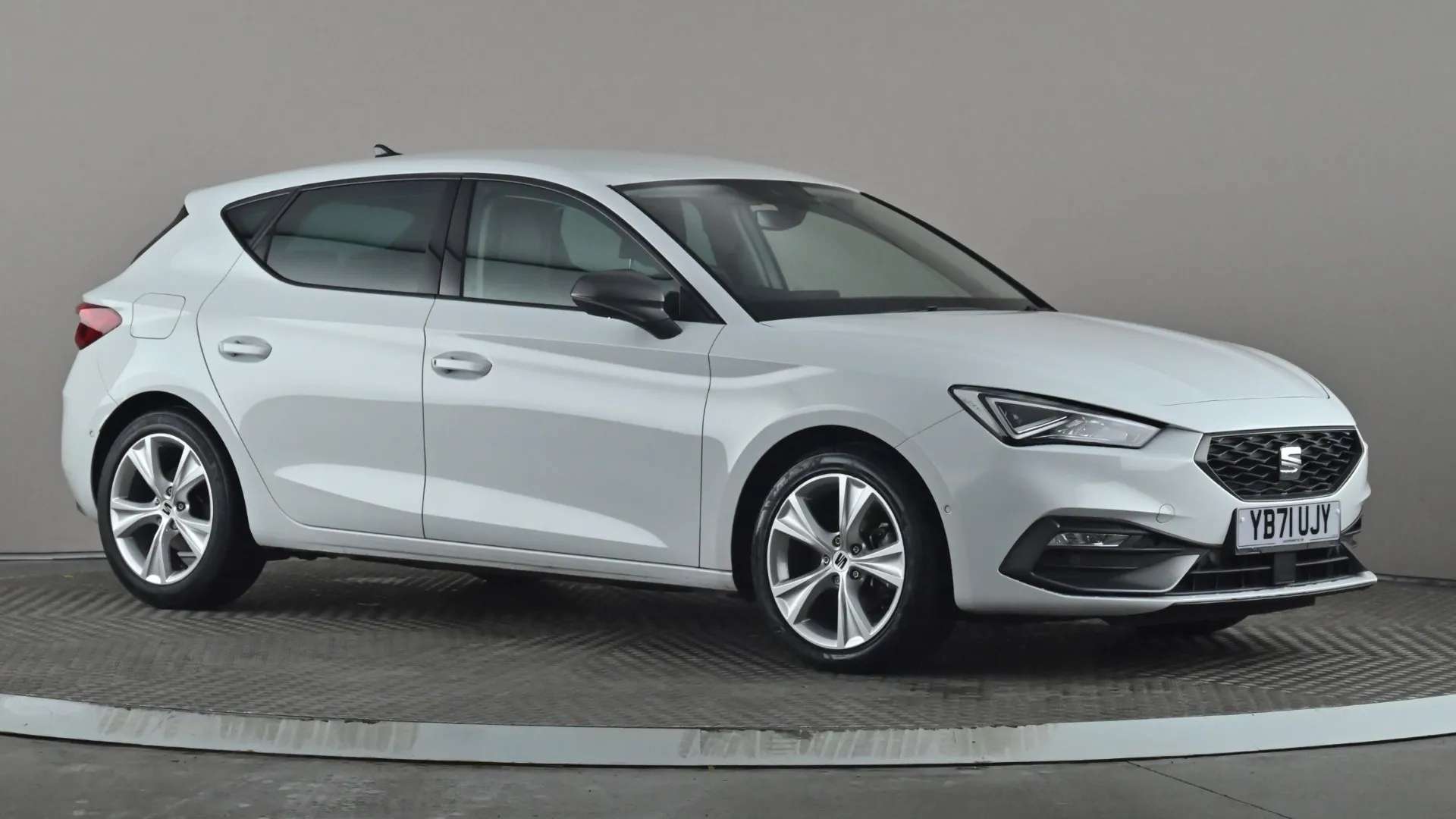 A 2022 SEAT LEON 1.0 TSI EVO FR A 2022 SEAT LEON 1.0 TSI EVO FR