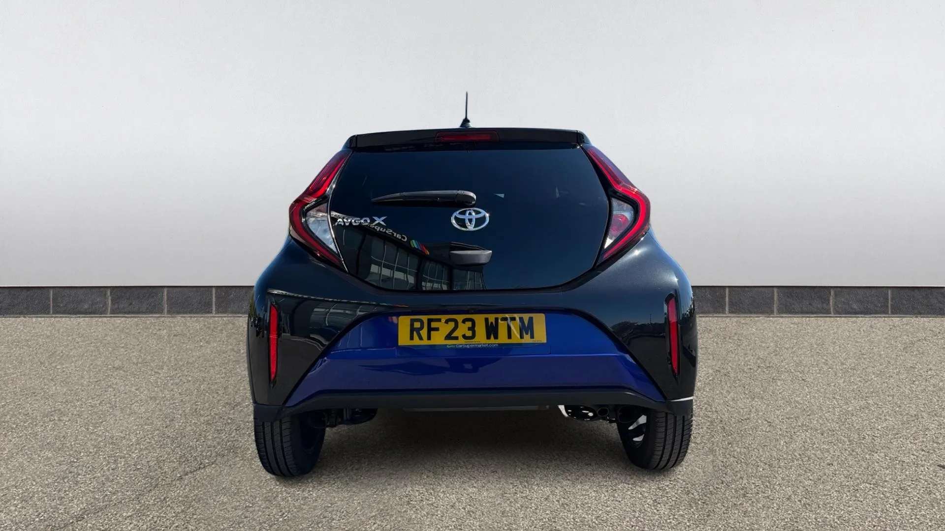 2023 TOYOTA AYGO X 2023 TOYOTA AYGO X