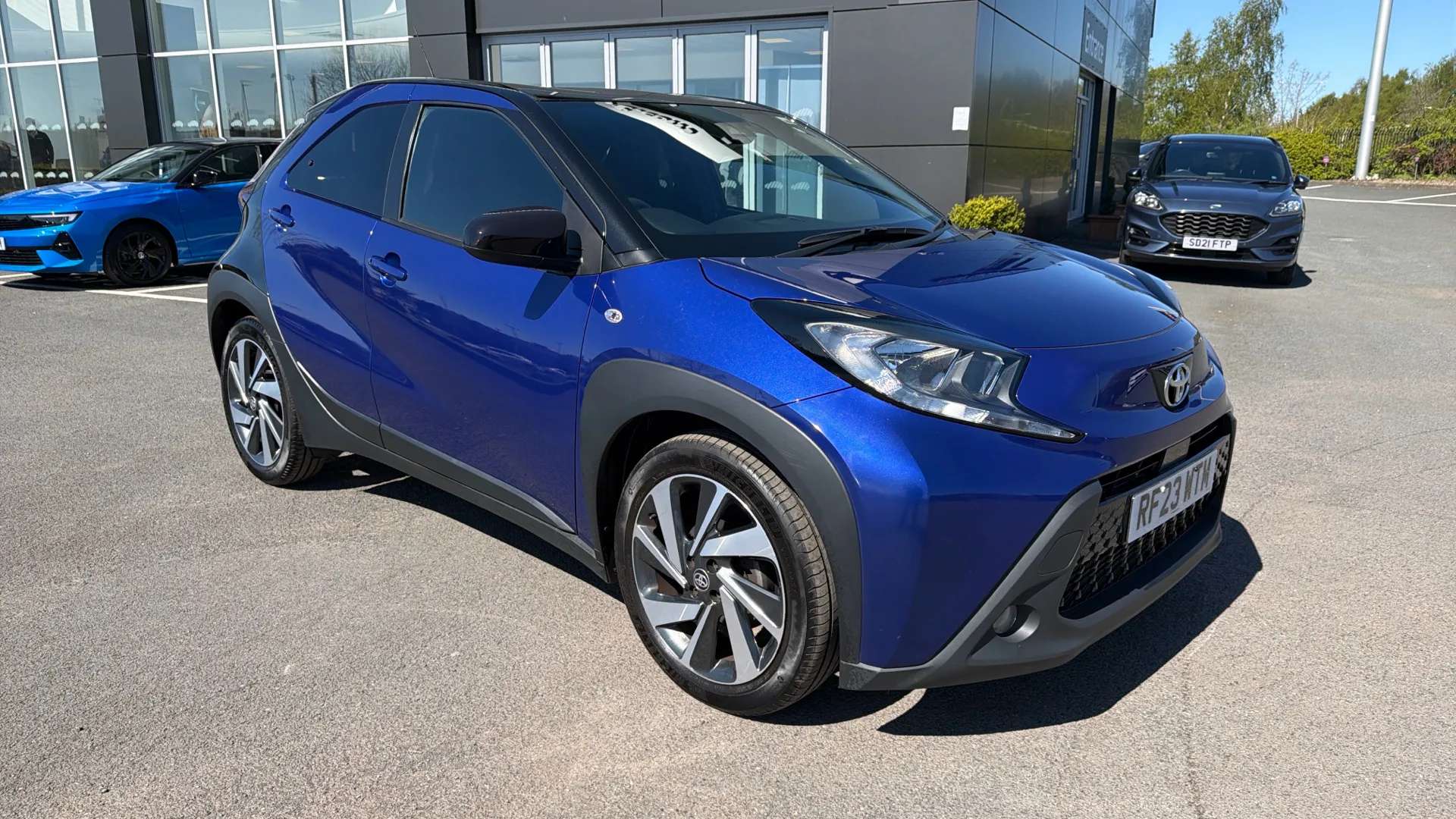 2023 TOYOTA AYGO X 2023 TOYOTA AYGO X