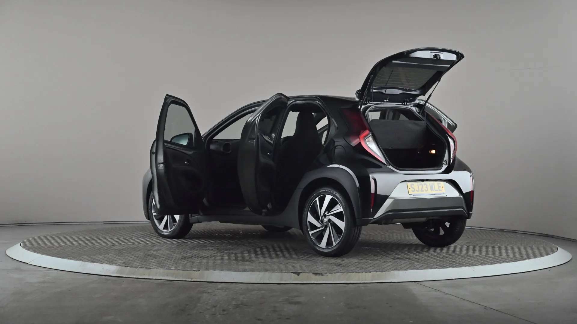 2023 TOYOTA AYGO X 2023 TOYOTA AYGO X
