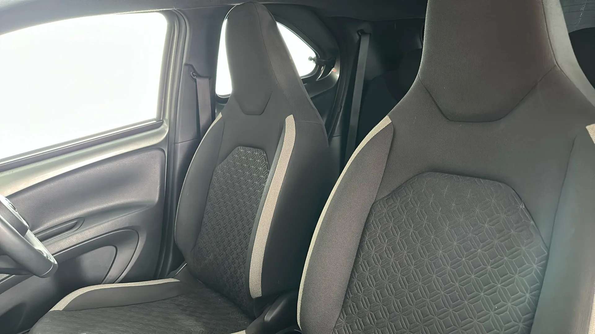 2023 TOYOTA AYGO X 2023 TOYOTA AYGO X