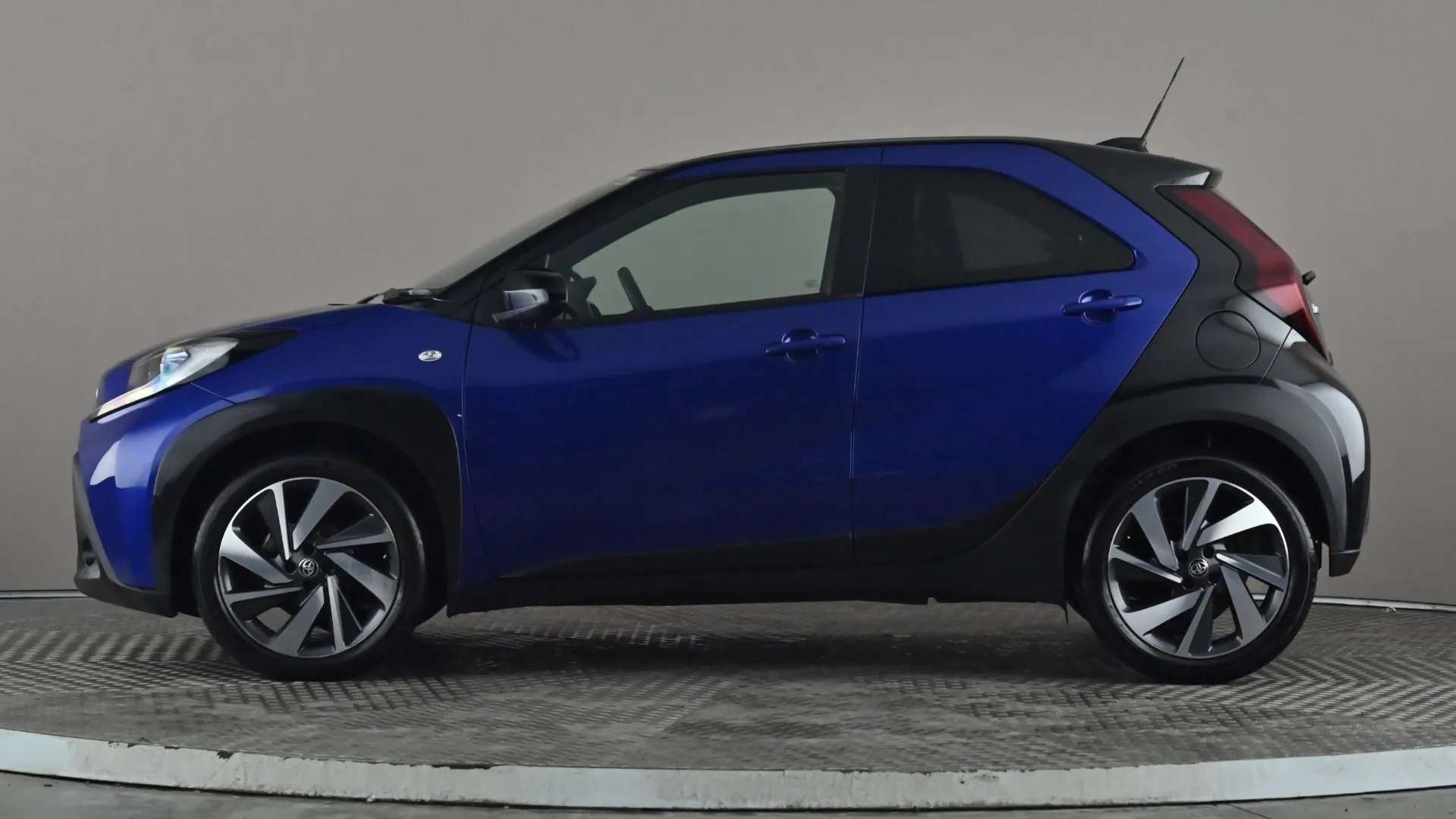 A 2024 TOYOTA AYGO X 1.0 VVT-i Edge A 2024 TOYOTA AYGO X 1.0 VVT-i Edge