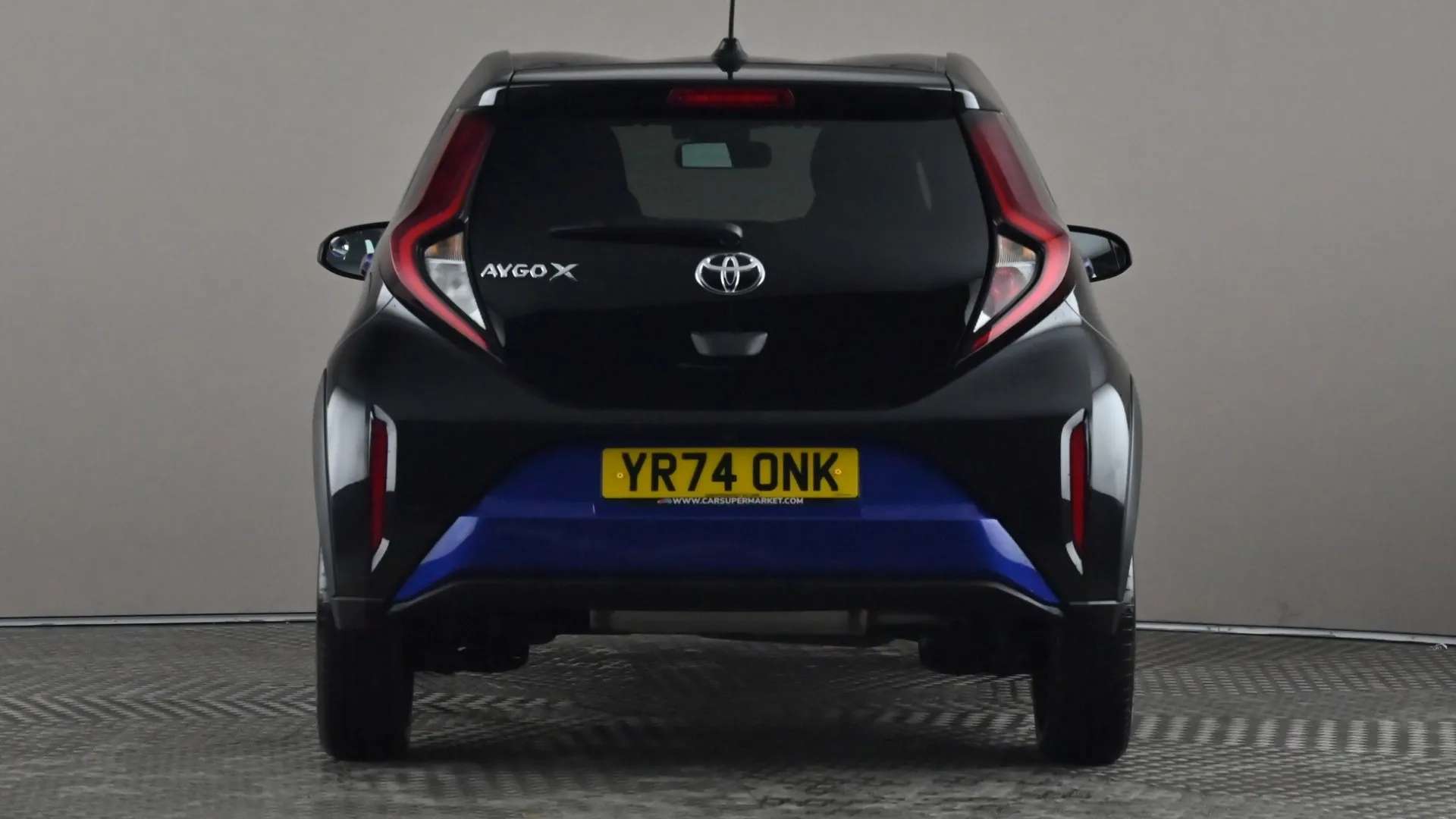 2024 TOYOTA AYGO X 2024 TOYOTA AYGO X