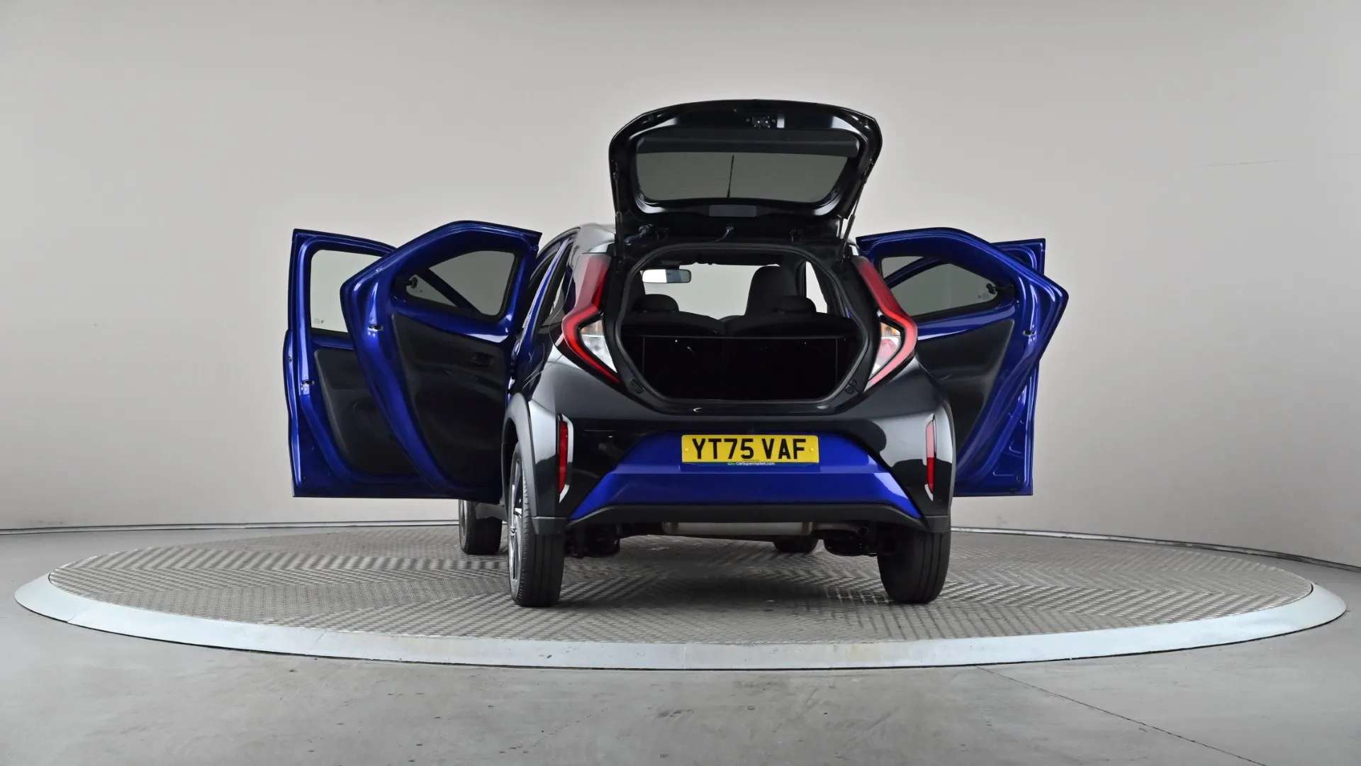 2025 TOYOTA AYGO X 2025 TOYOTA AYGO X