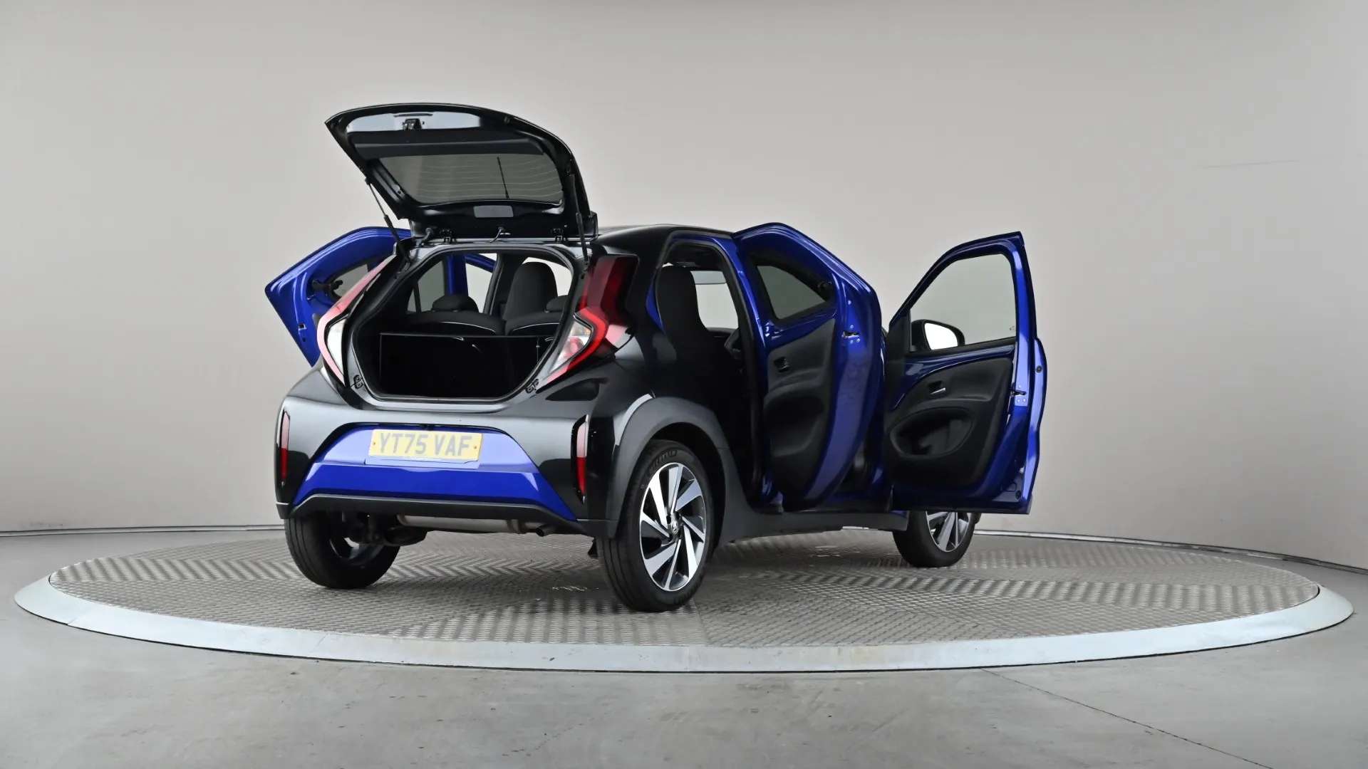2025 TOYOTA AYGO X 2025 TOYOTA AYGO X