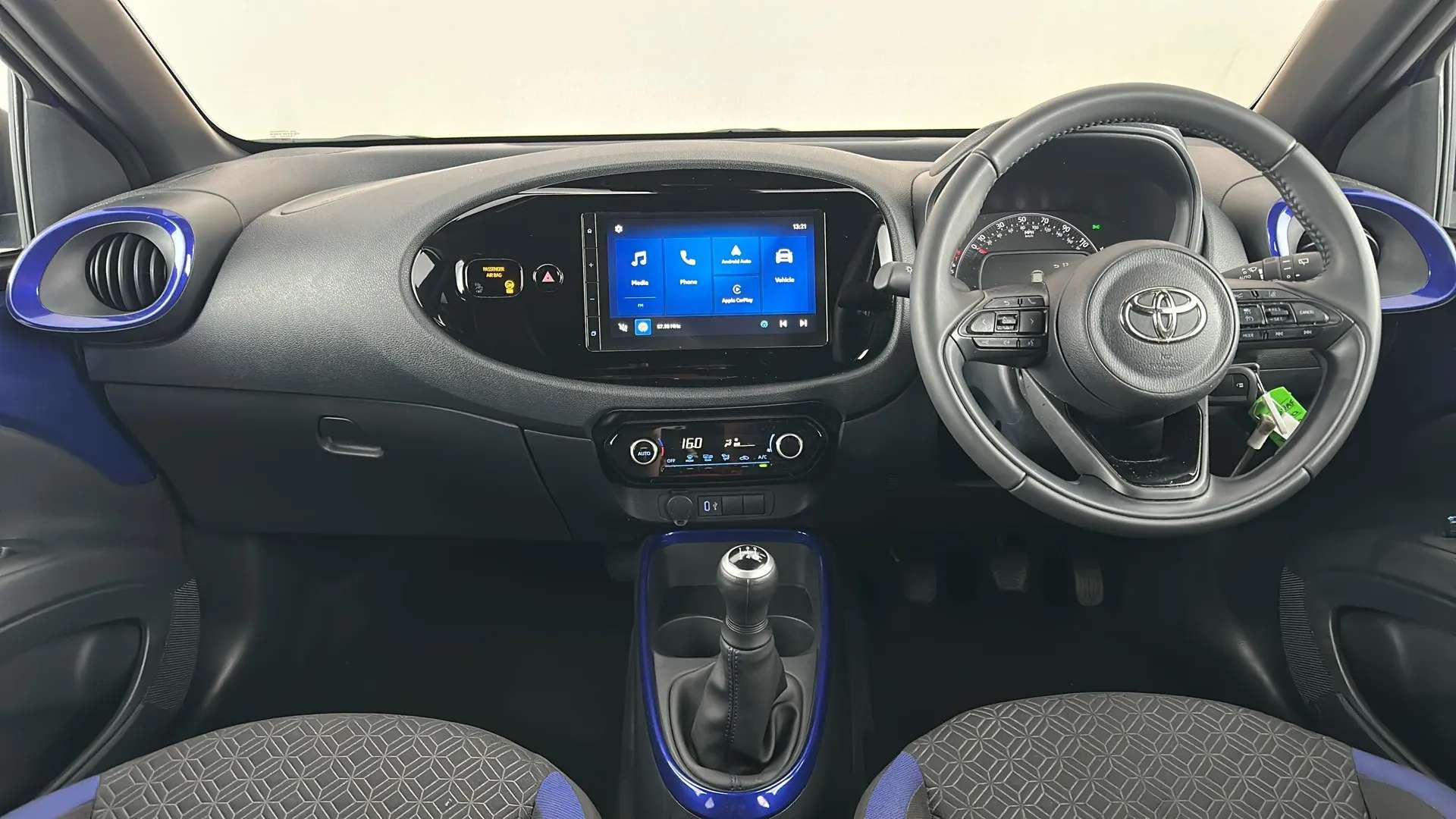2025 TOYOTA AYGO X 2025 TOYOTA AYGO X
