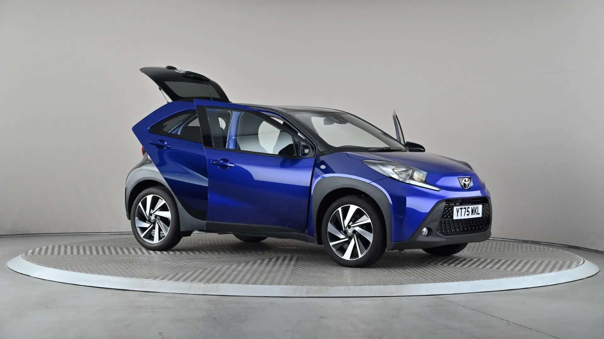 2025 TOYOTA AYGO X 2025 TOYOTA AYGO X