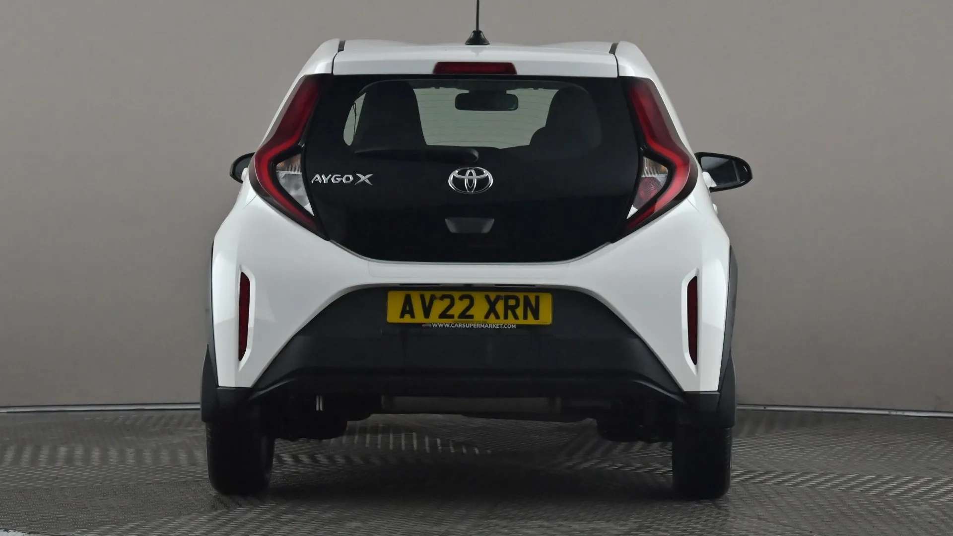 2022 TOYOTA AYGO X 2022 TOYOTA AYGO X