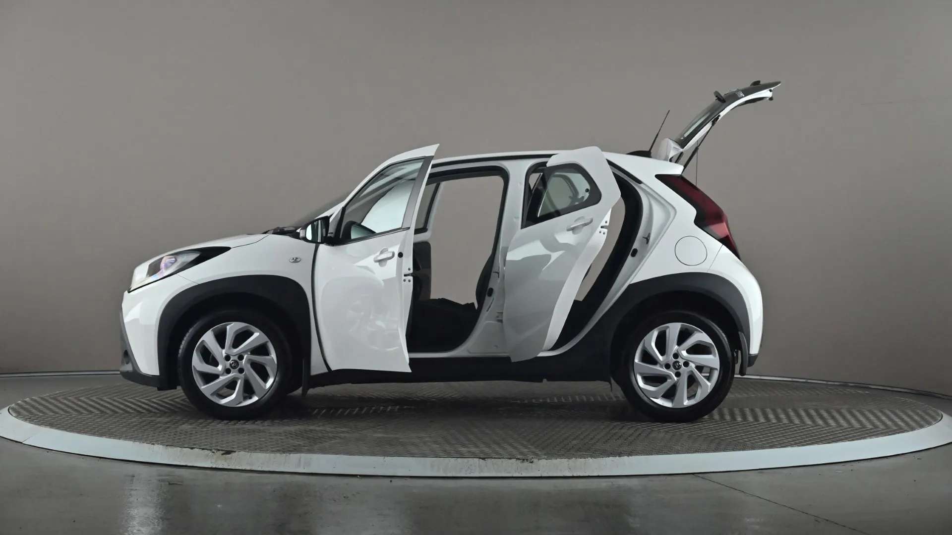 2022 TOYOTA AYGO X 2022 TOYOTA AYGO X