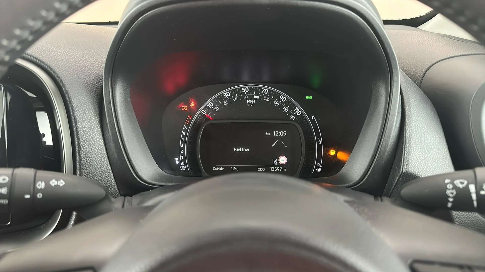 2022 TOYOTA AYGO X 2022 TOYOTA AYGO X