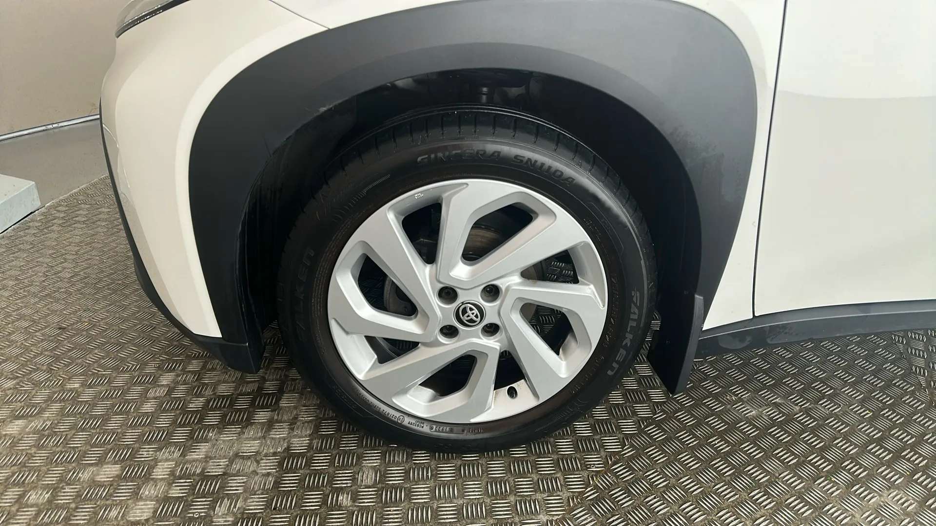 2022 TOYOTA AYGO X 2022 TOYOTA AYGO X