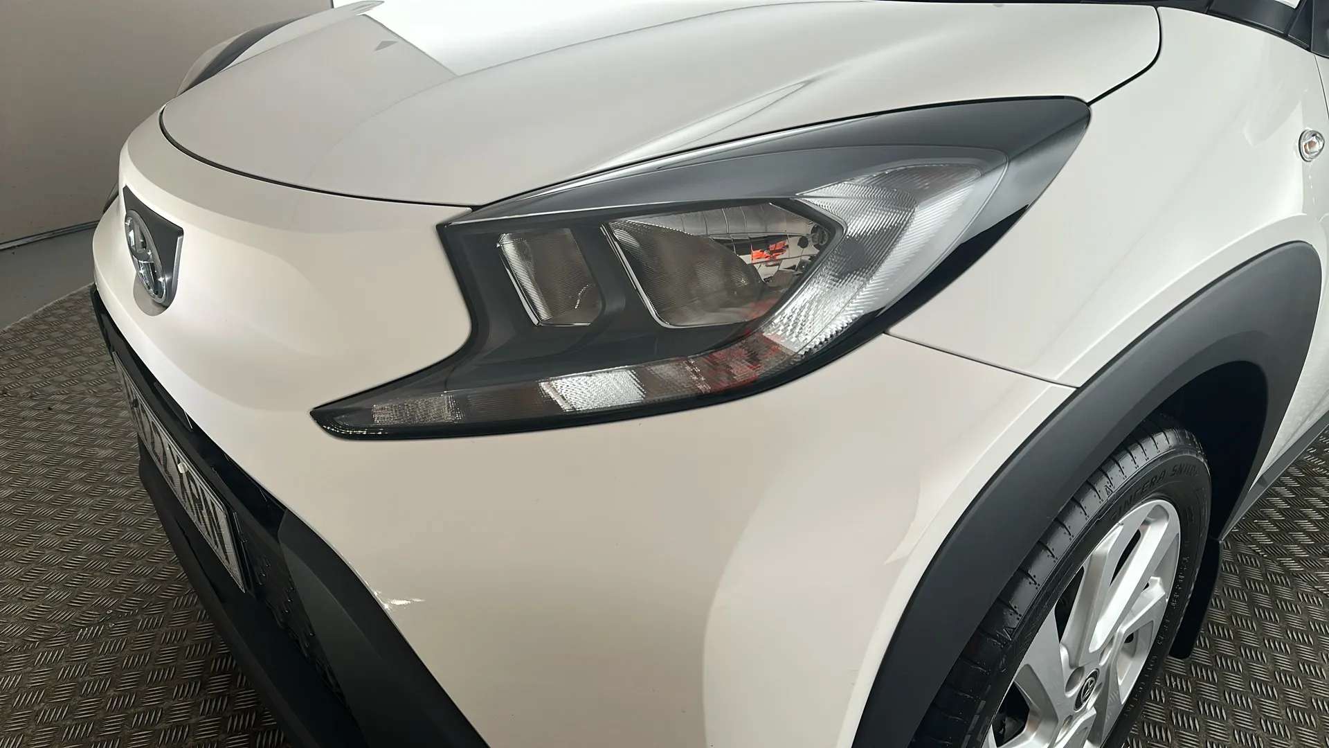 2022 TOYOTA AYGO X 2022 TOYOTA AYGO X